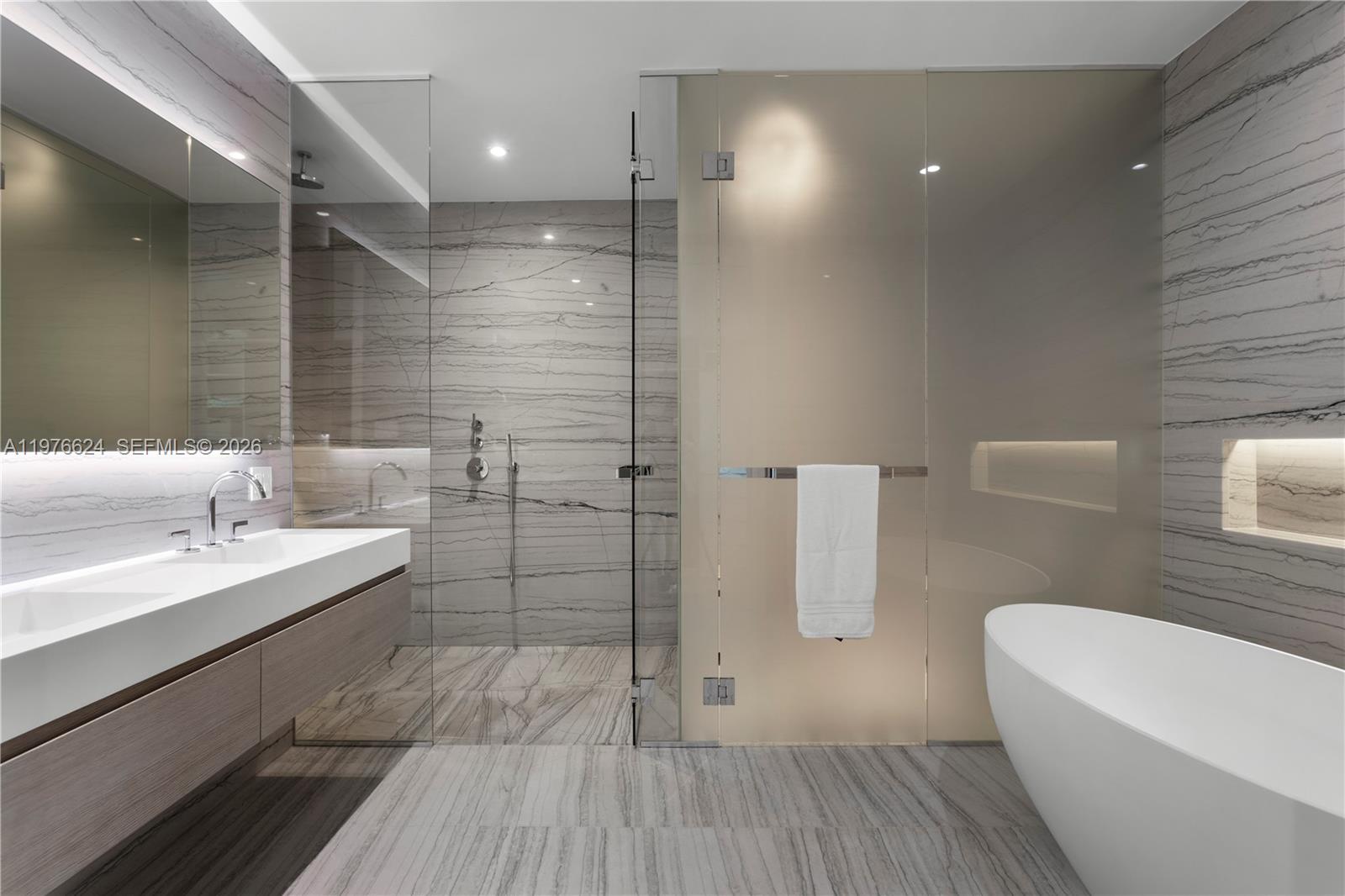 8701 Collins Ave #604, Miami Beach FL 33154