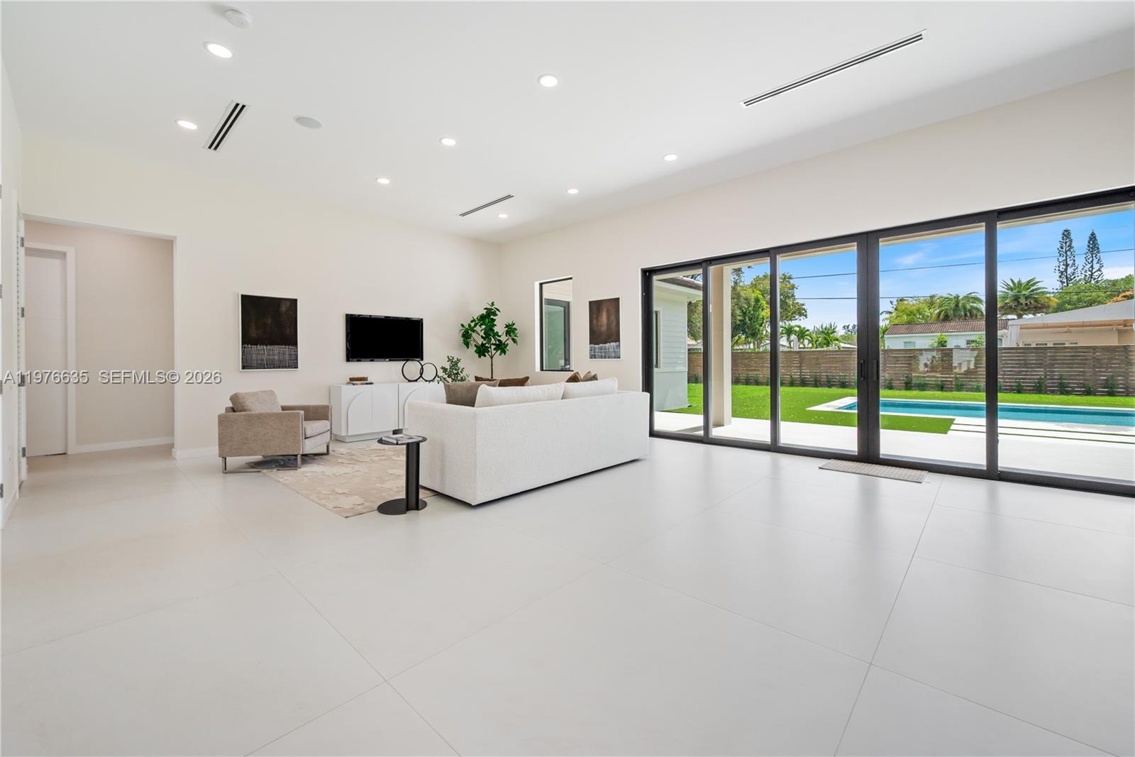 6990 SW 58th St, Miami FL 33143