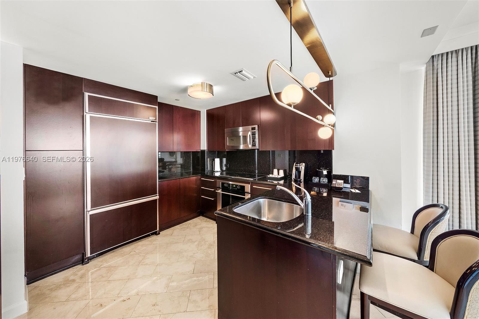 4391 Collins Ave #410, Miami Beach FL 33140