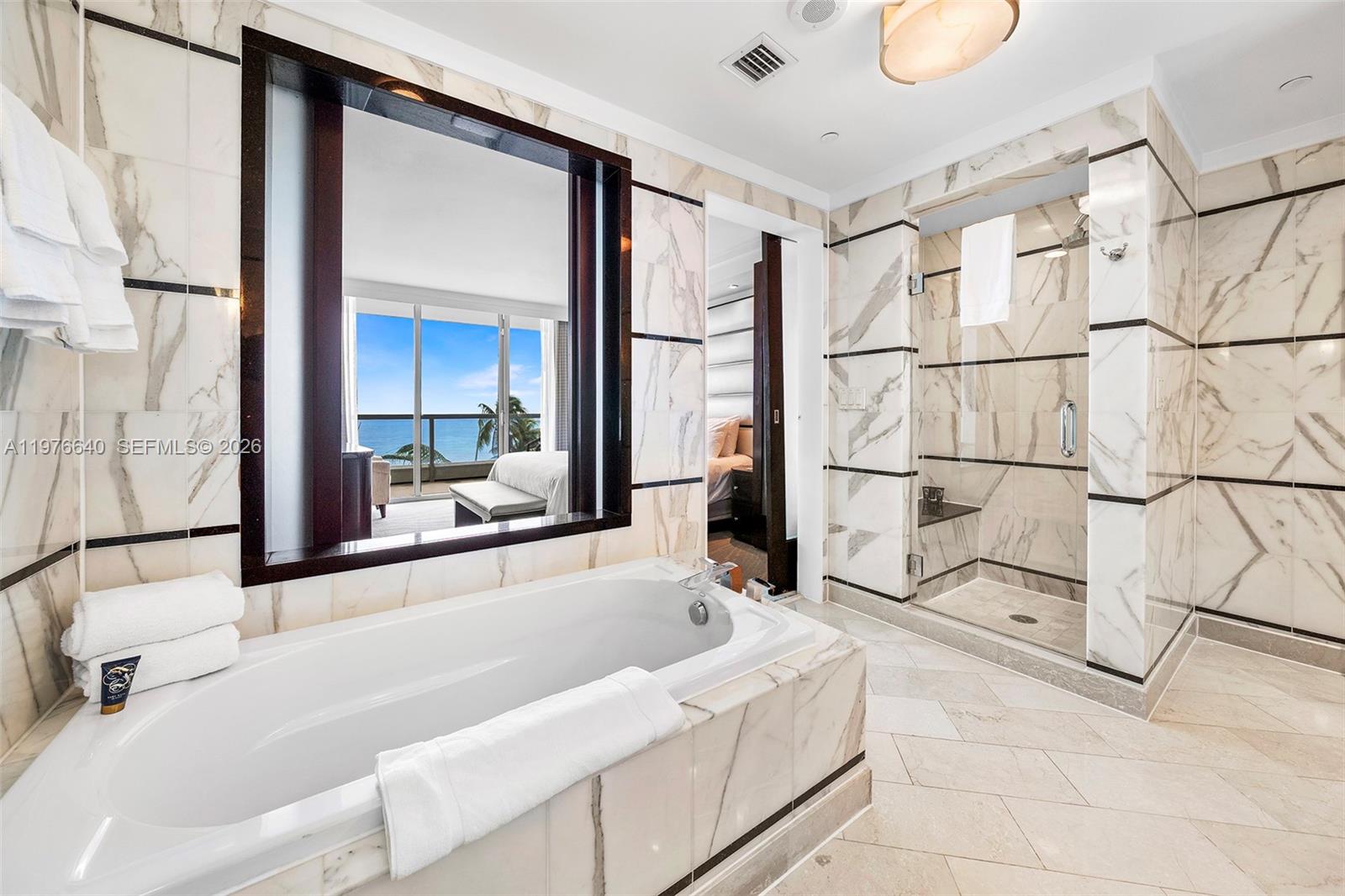 4391 Collins Ave #410, Miami Beach FL 33140