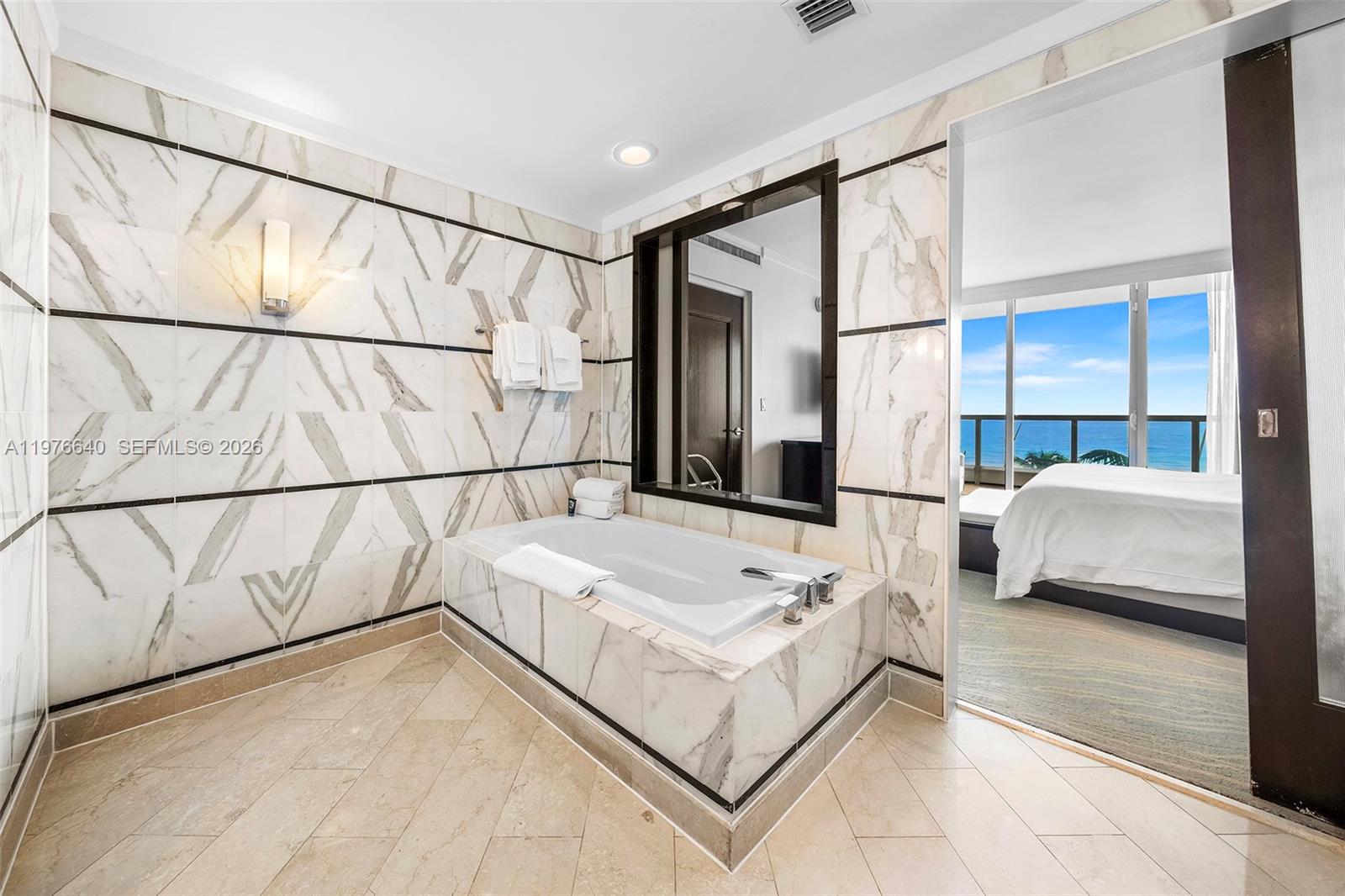 4391 Collins Ave #410, Miami Beach FL 33140