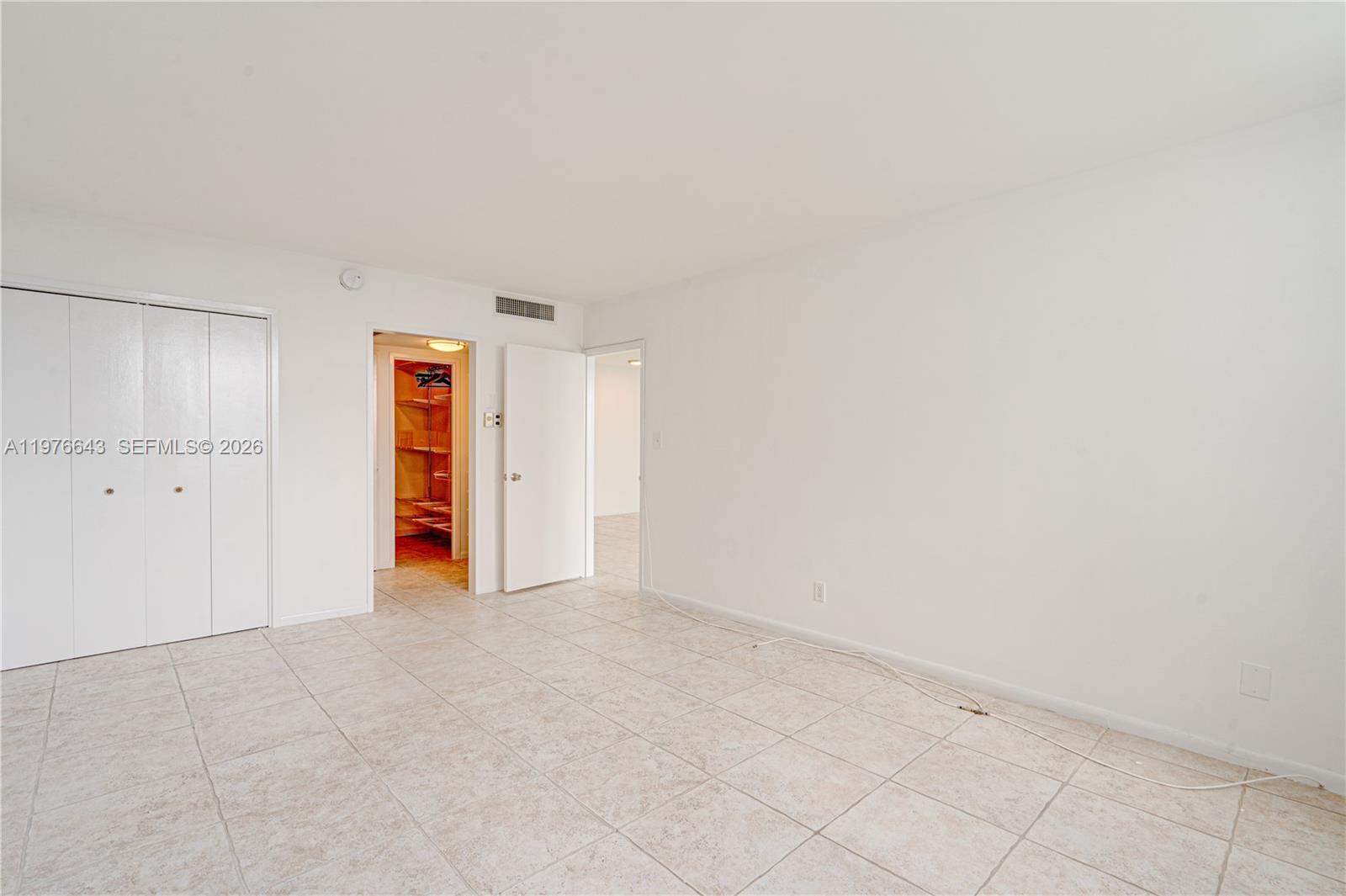 5161 Collins Ave #516, Miami Beach FL 33140