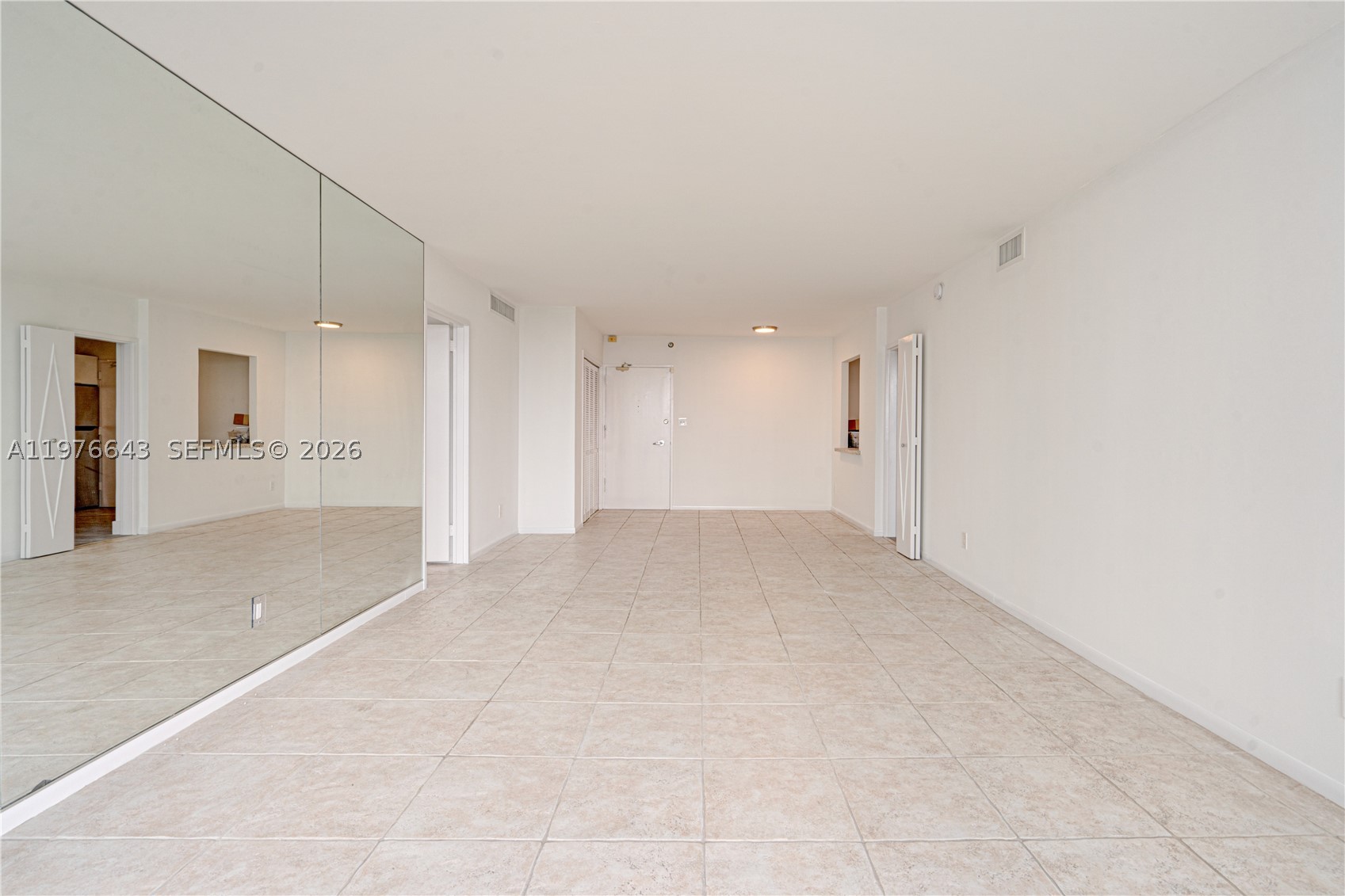 5161 Collins Ave #516, Miami Beach FL 33140