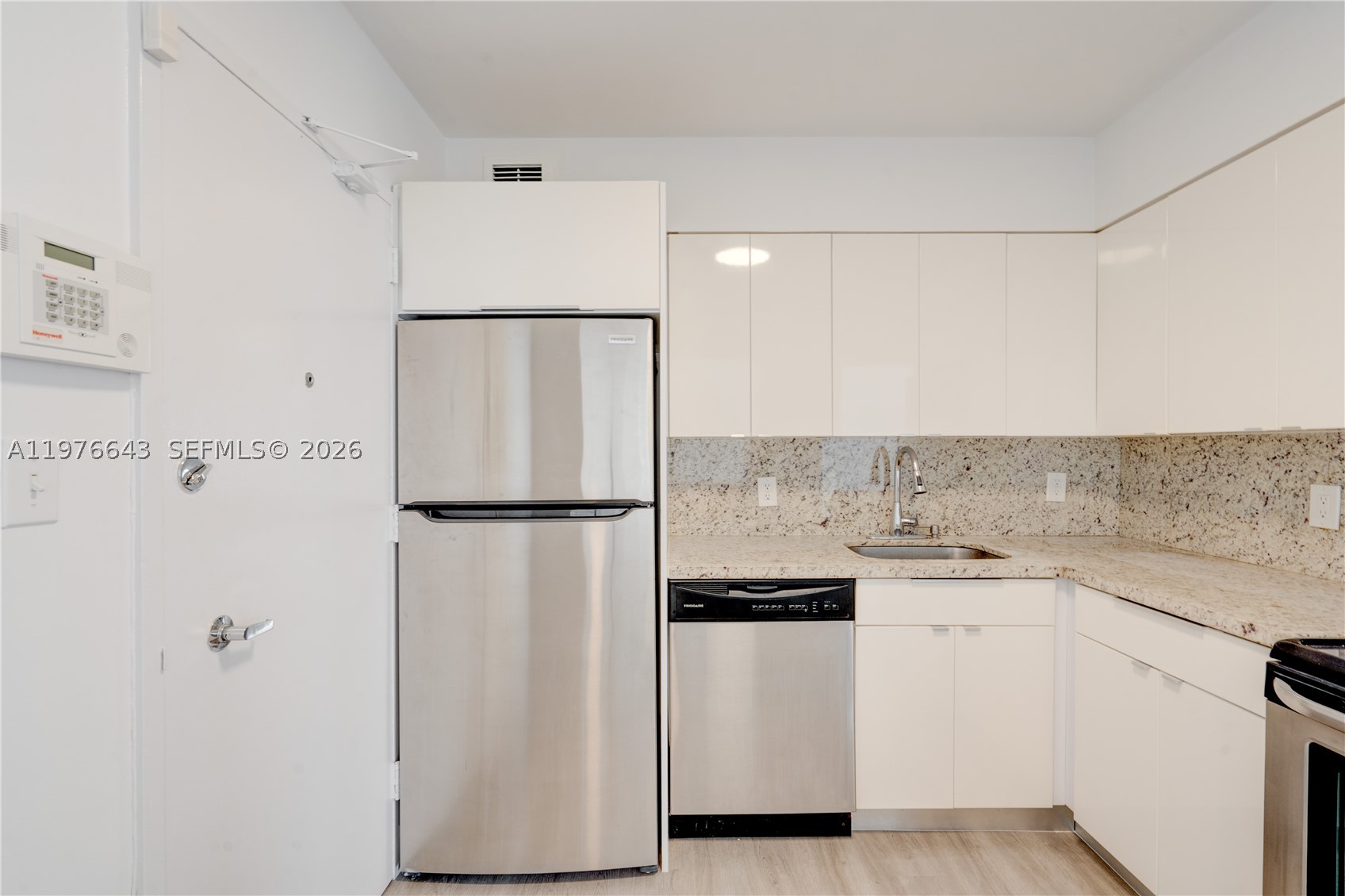 5161 Collins Ave #516, Miami Beach FL 33140