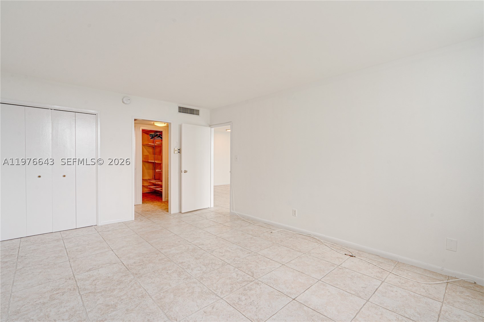 5161 Collins Ave #516, Miami Beach FL 33140