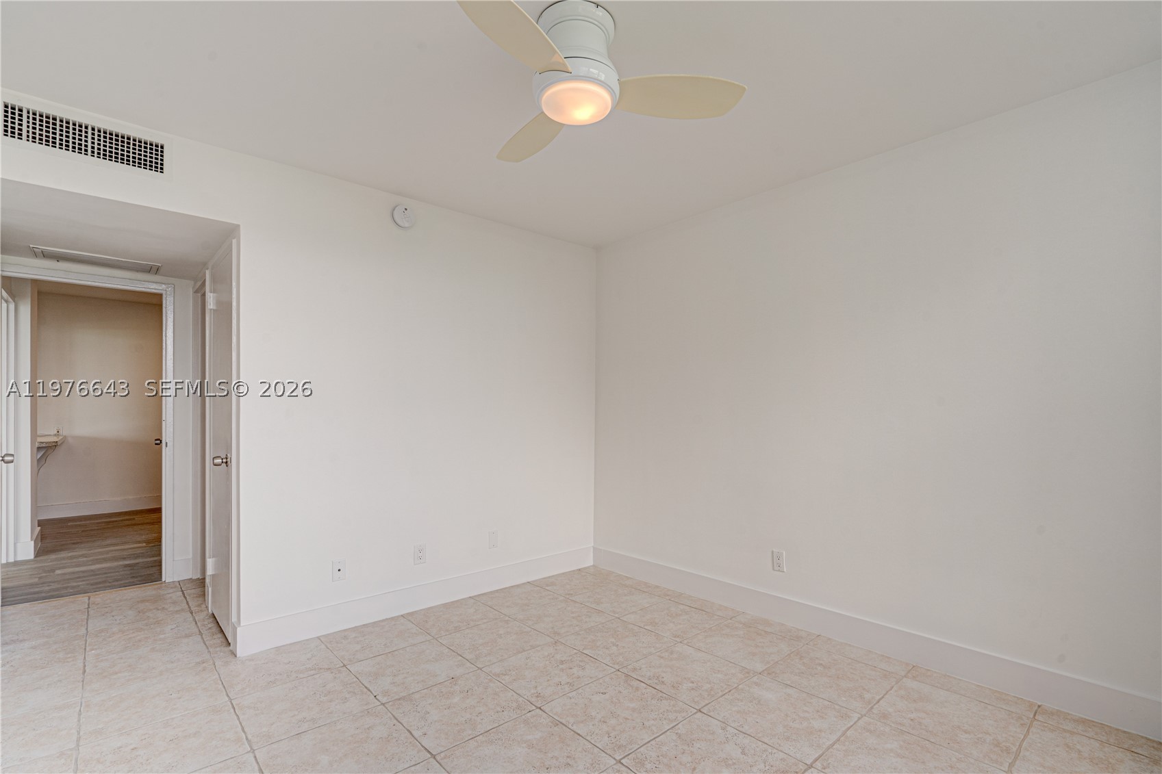5161 Collins Ave #516, Miami Beach FL 33140