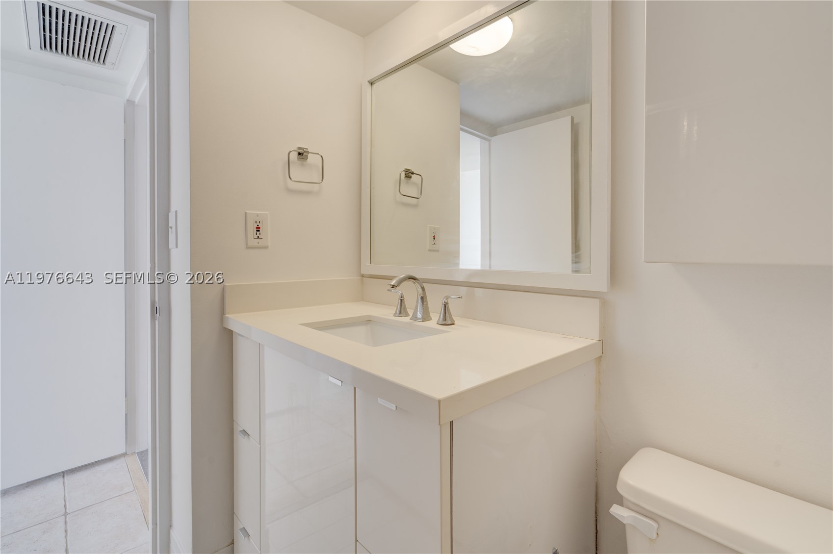 5161 Collins Ave #516, Miami Beach FL 33140