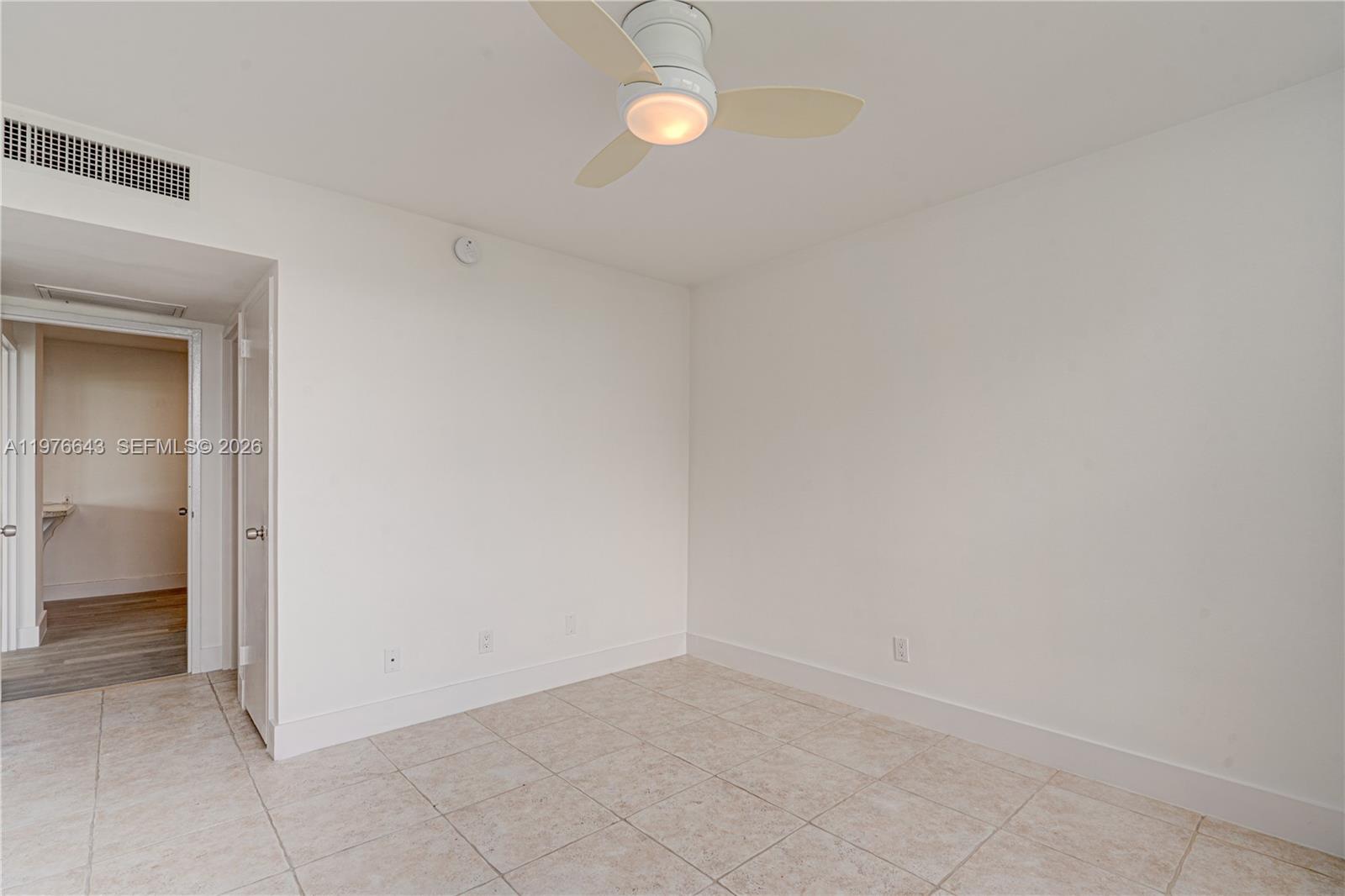5161 Collins Ave #516, Miami Beach FL 33140