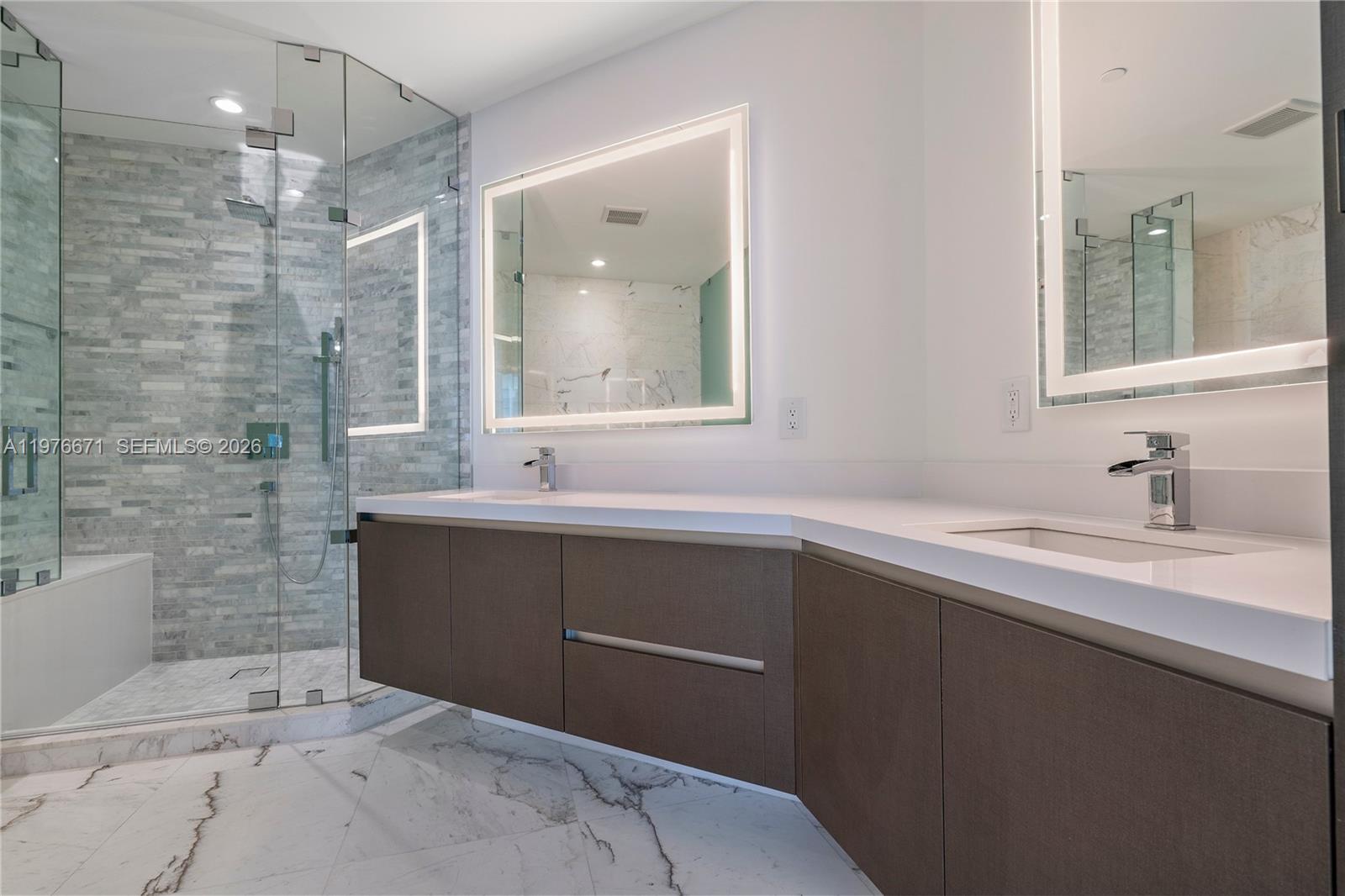 851 NE 1st Ave #3203, Miami FL 33132