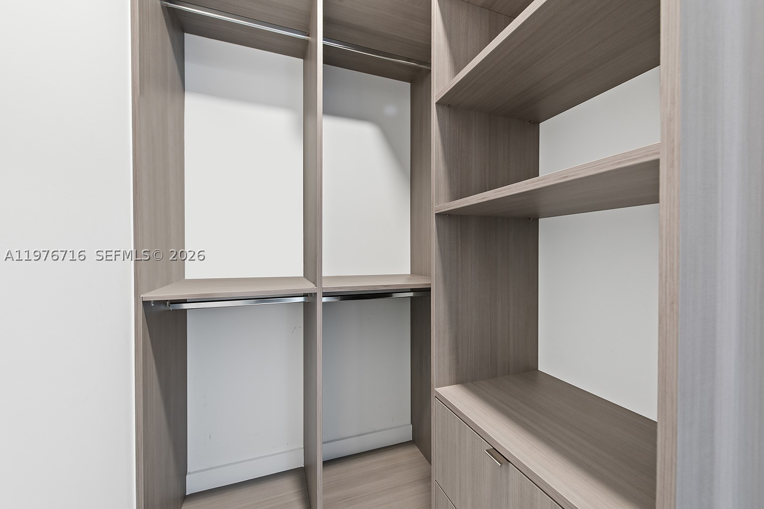 851 NE 1st Ave #PH 5402, Miami FL 33132