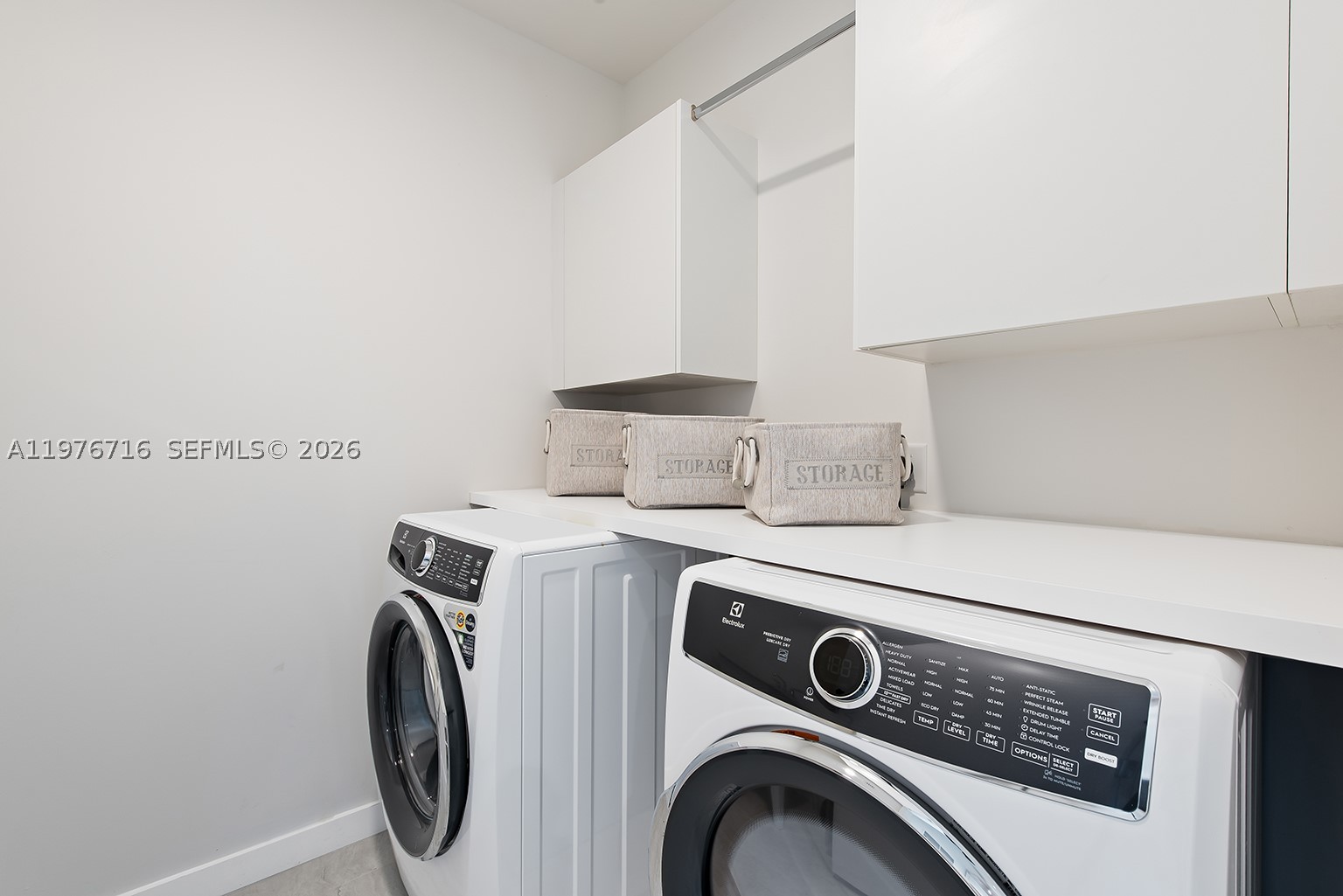 851 NE 1st Ave #PH 5402, Miami FL 33132