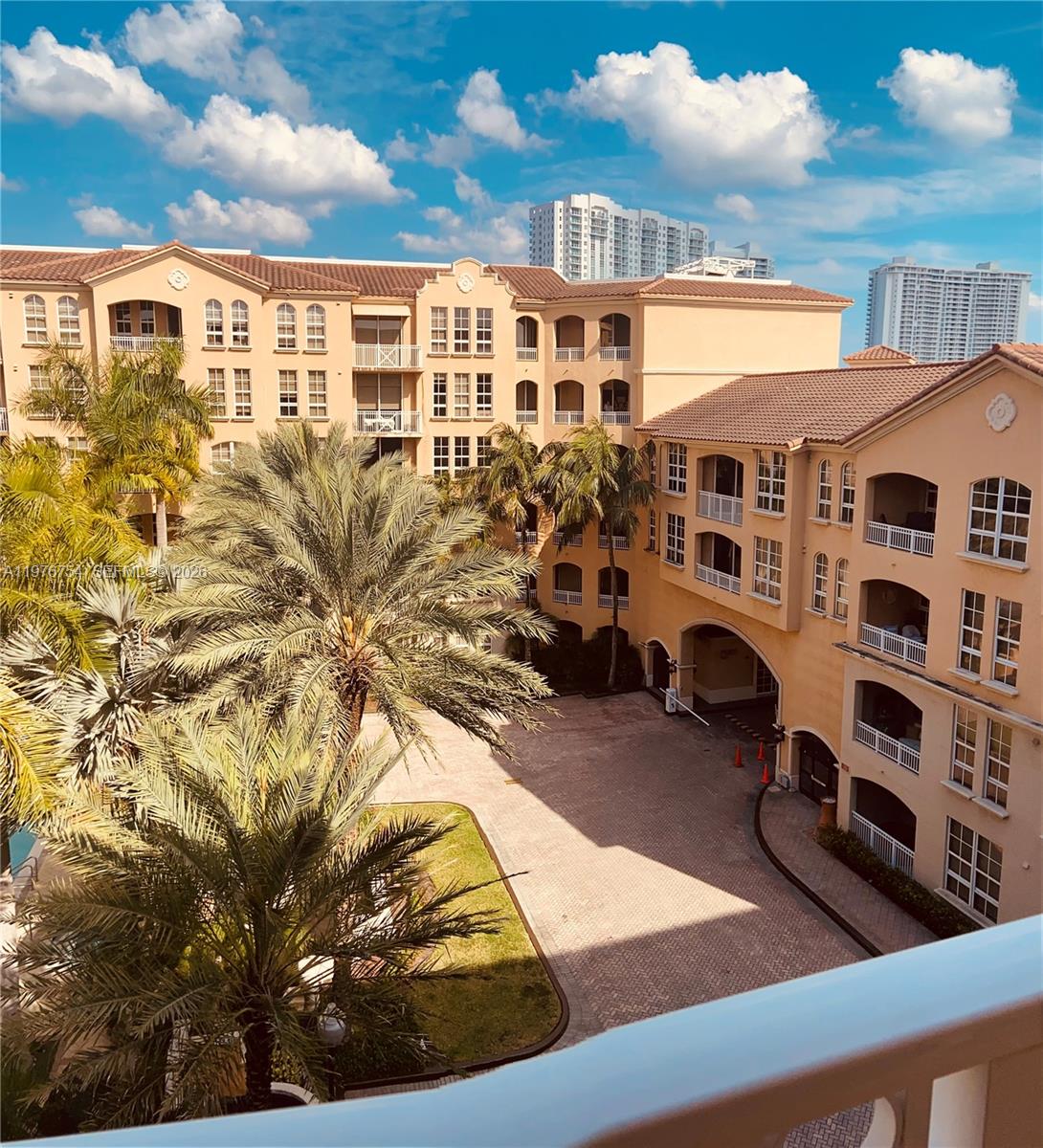 3001 NE 185th St #534, Aventura FL 33180