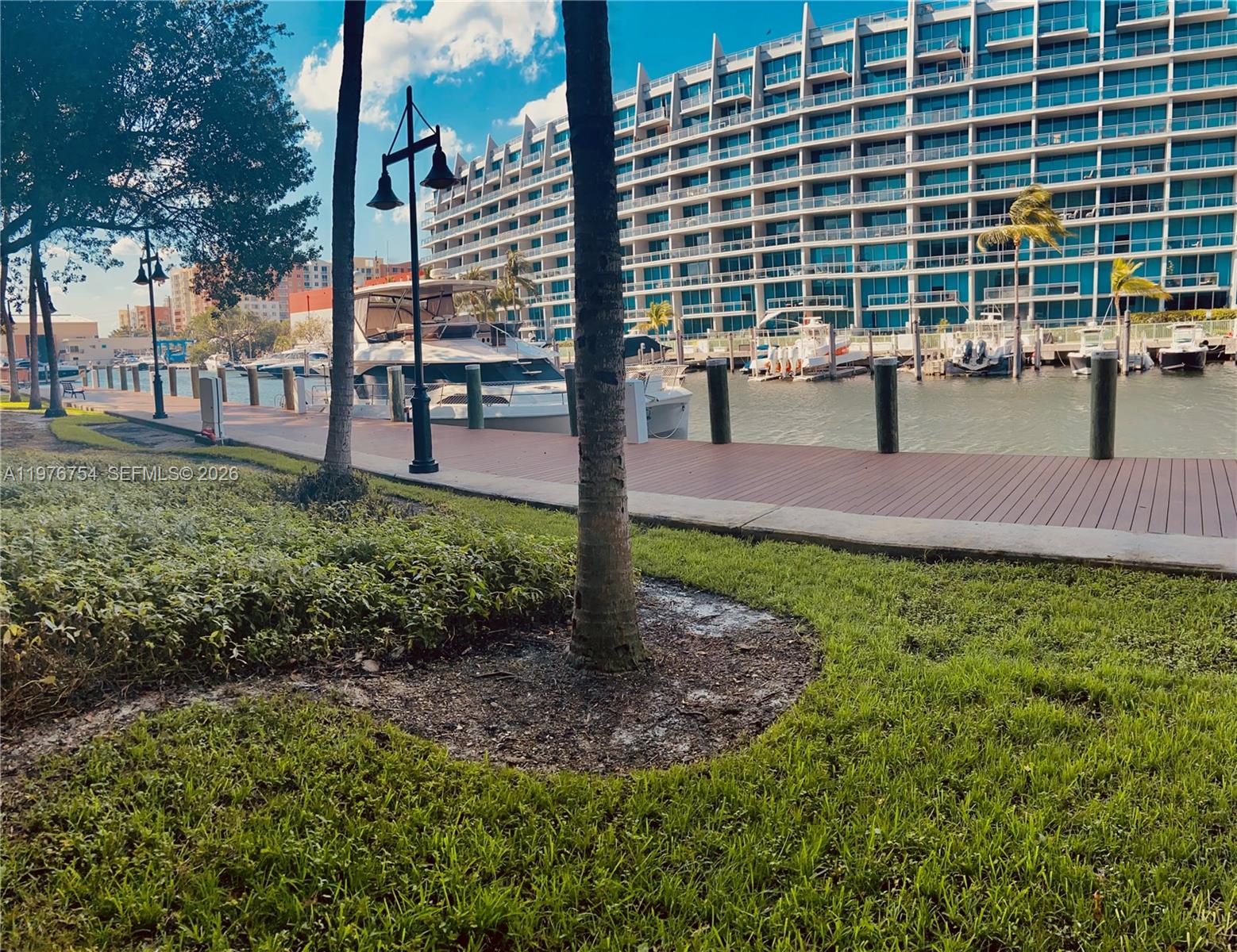 3001 NE 185th St #534, Aventura FL 33180