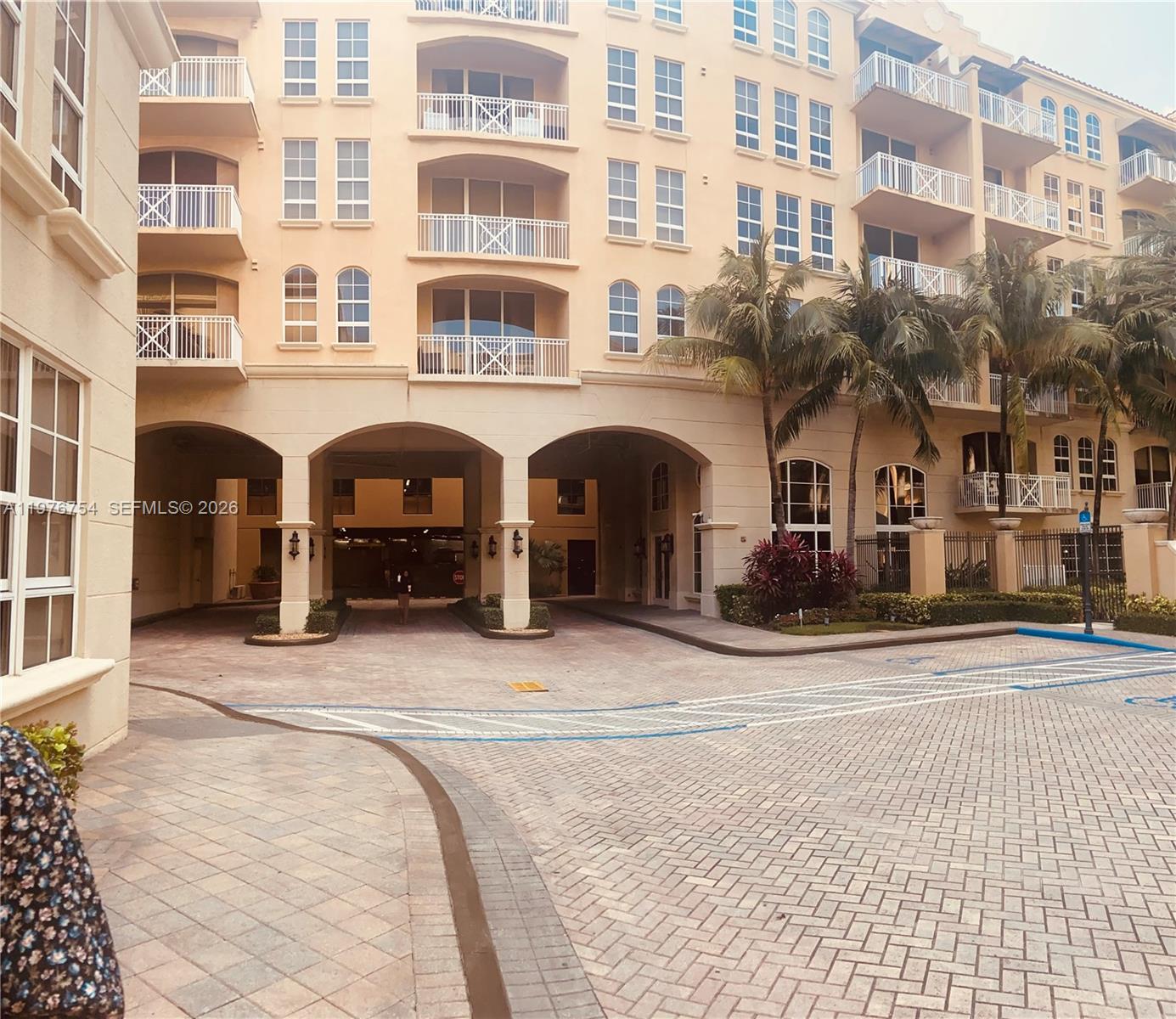3001 NE 185th St #534, Aventura FL 33180