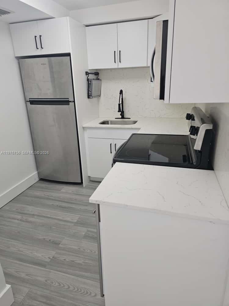 8101 Crespi Blvd #503, Miami Beach FL 33141
