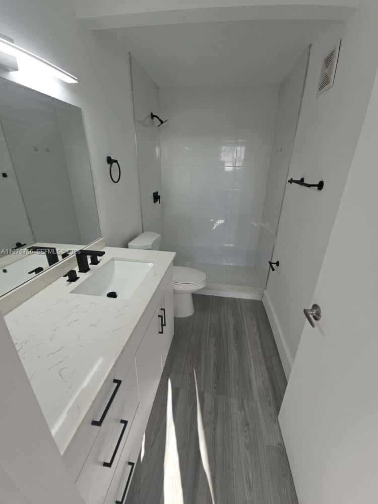 8101 Crespi Blvd #503, Miami Beach FL 33141