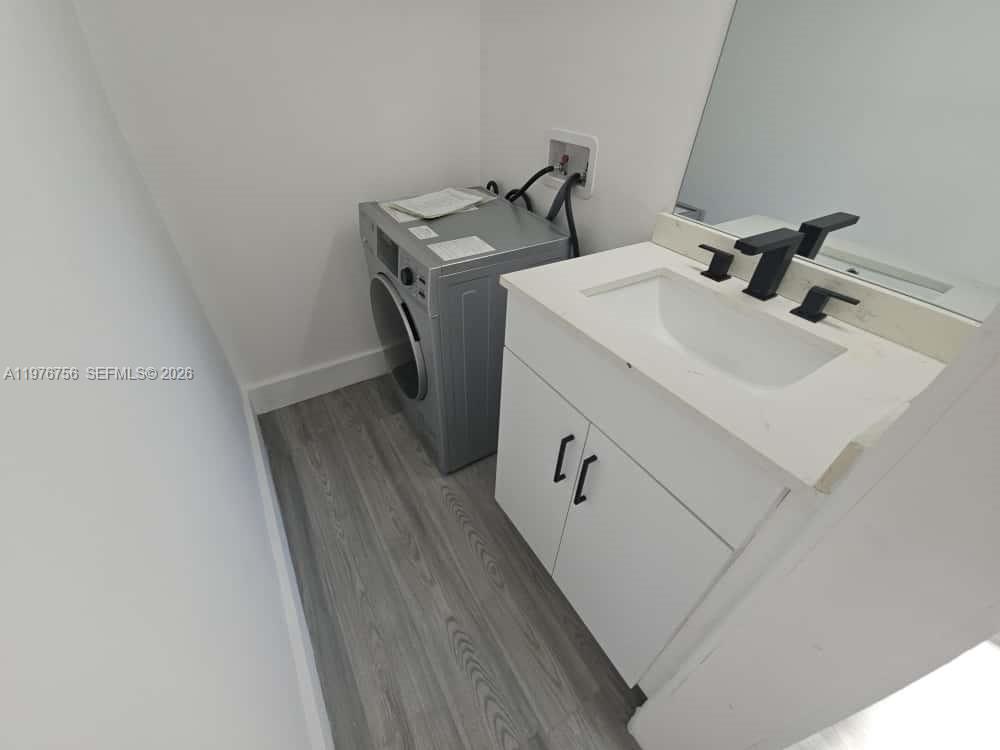 8101 Crespi Blvd #503, Miami Beach FL 33141