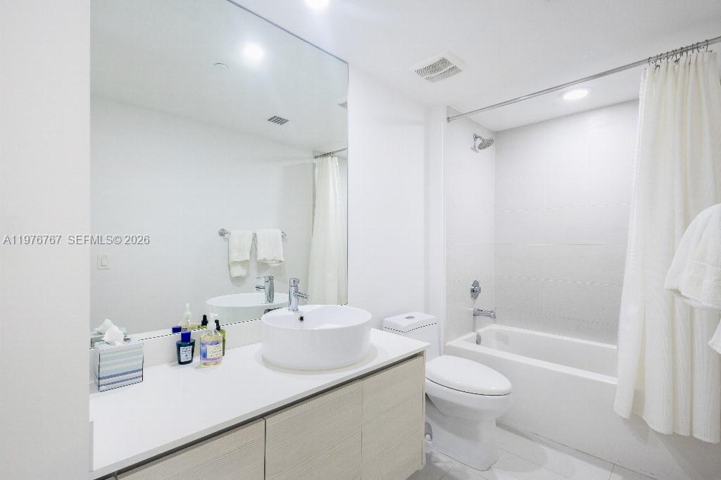 4250 Biscayne Blvd #816, Miami FL 33137