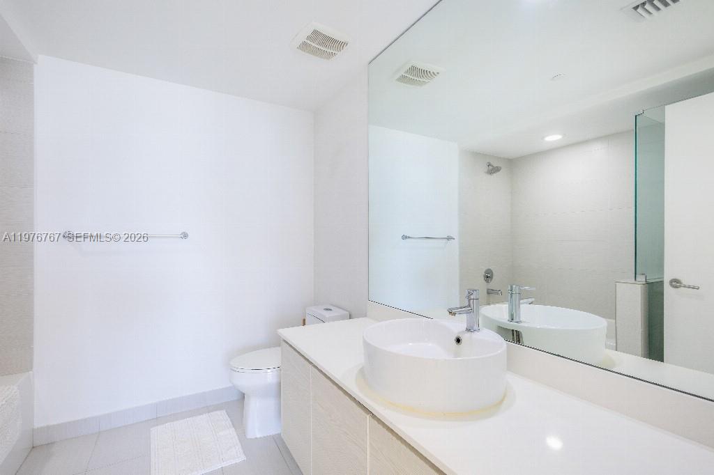 4250 Biscayne Blvd #816, Miami FL 33137