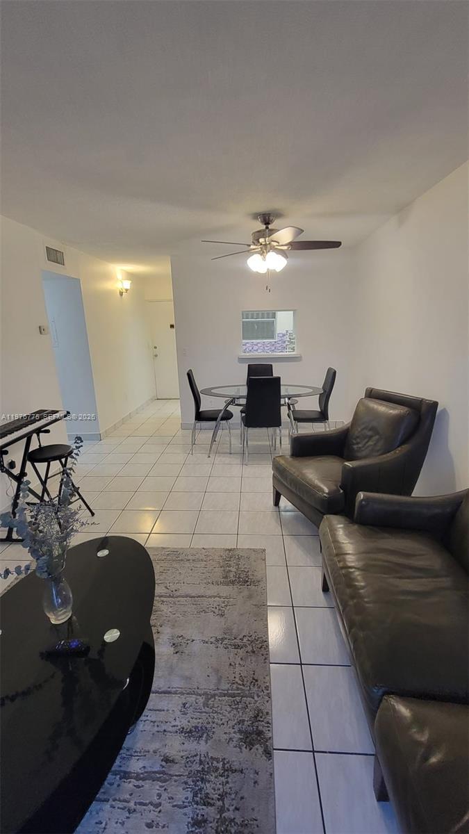 6820 W Flagler St #207, Miami FL 33144
