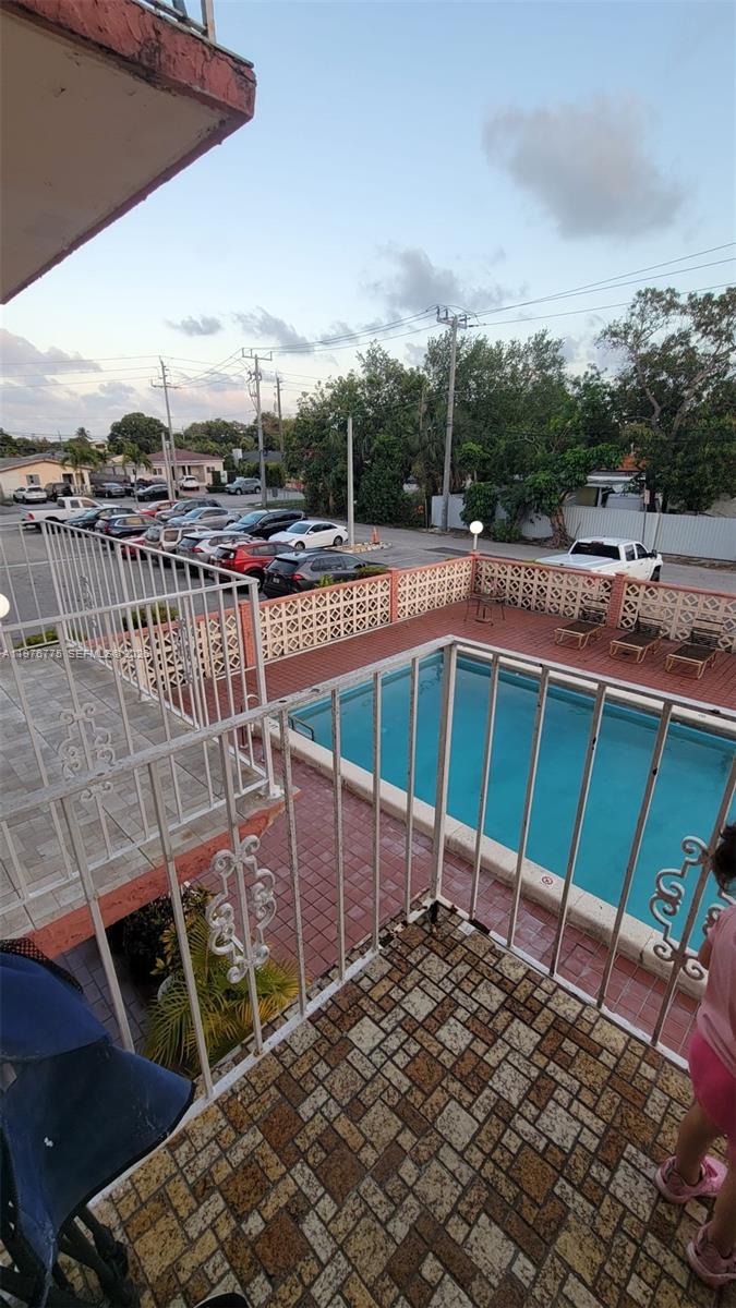 6820 W Flagler St #207, Miami FL 33144
