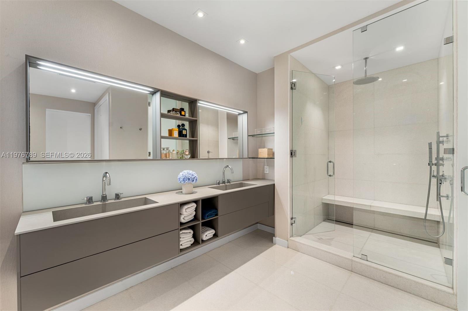 741 Harbor Dr, Key Biscayne FL 33149