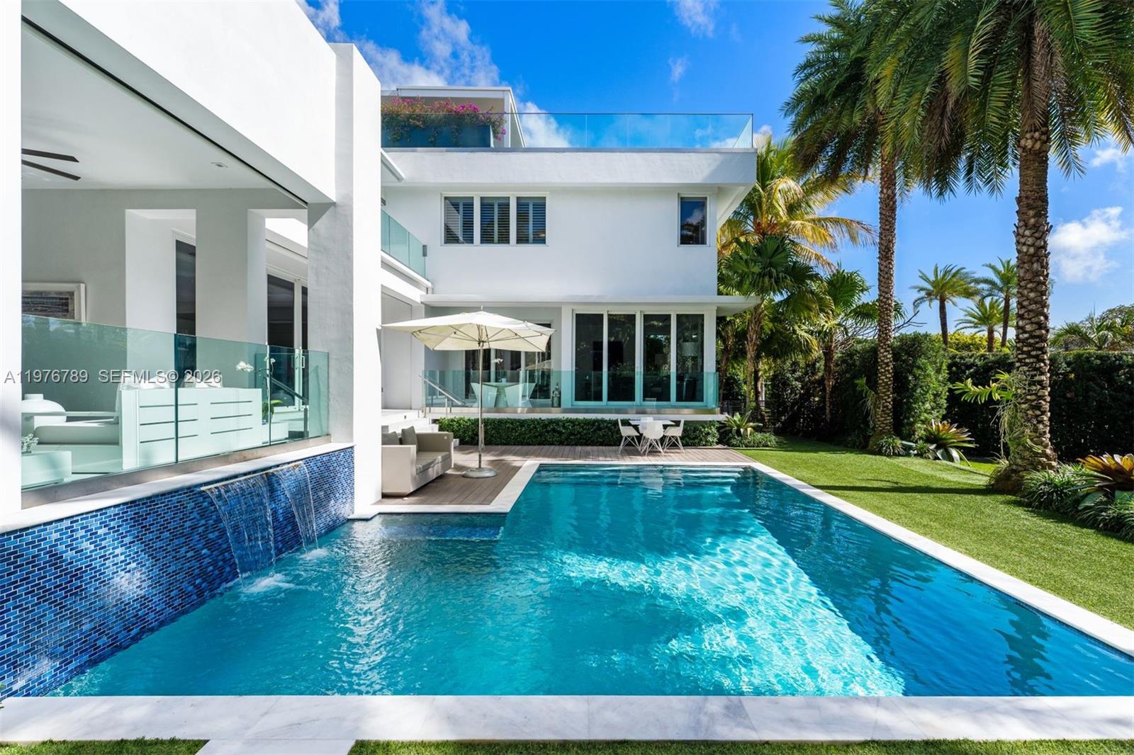 741 Harbor Dr, Key Biscayne FL 33149