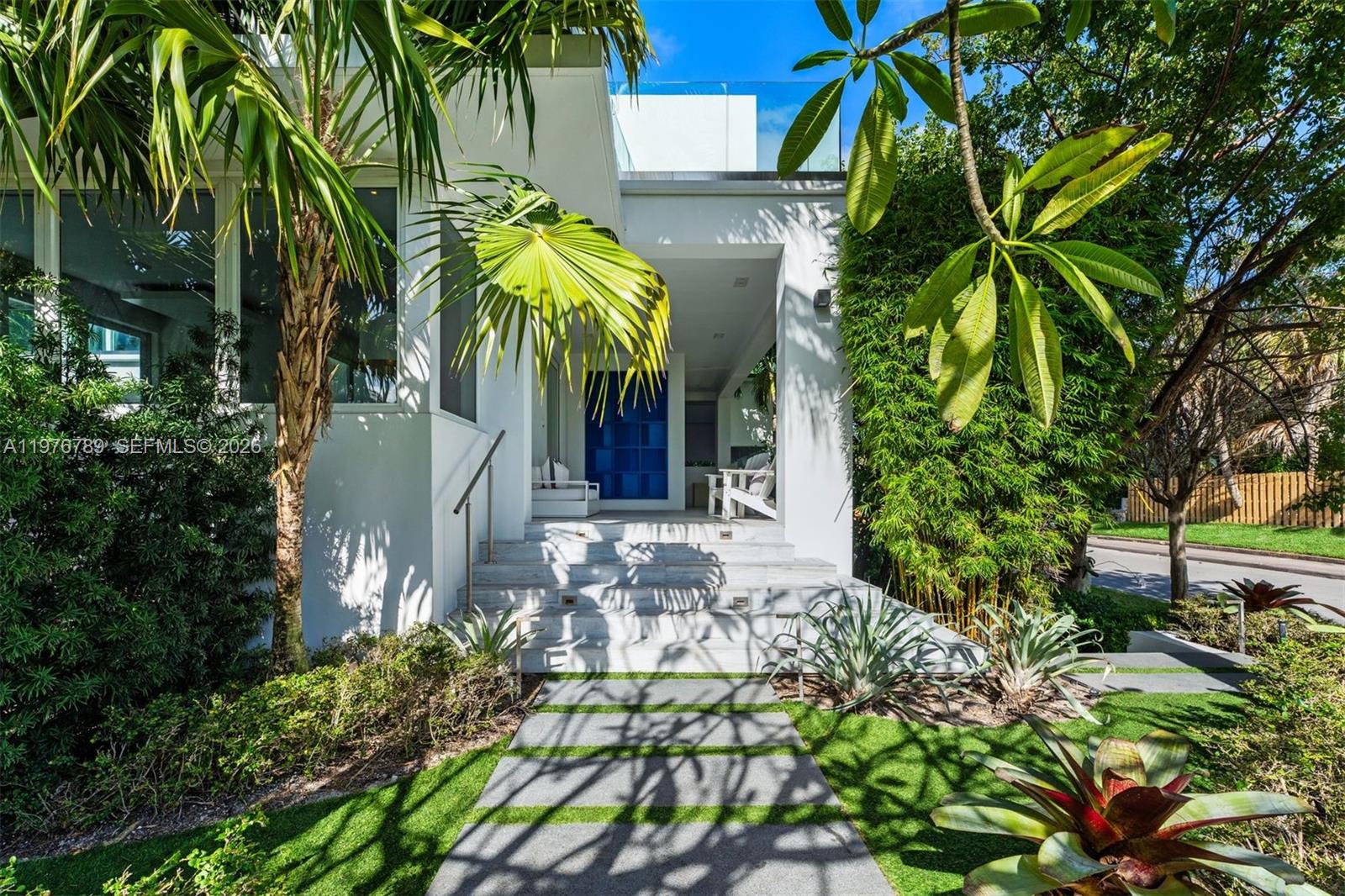 741 Harbor Dr, Key Biscayne FL 33149
