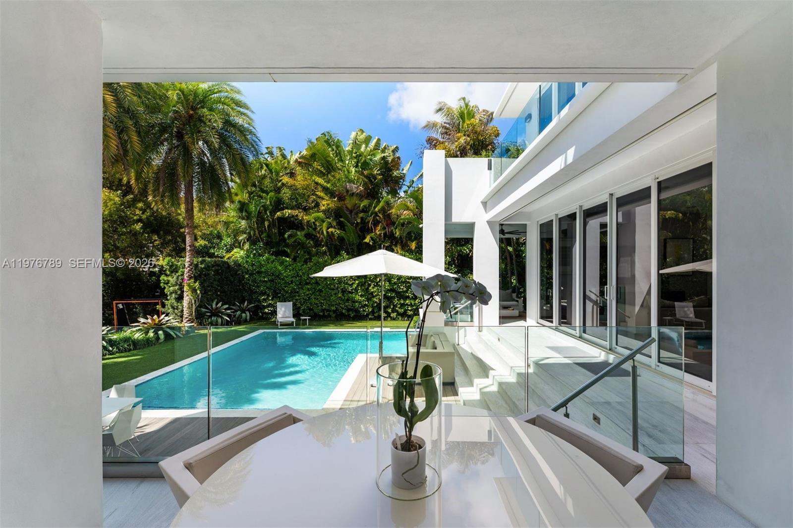 741 Harbor Dr, Key Biscayne FL 33149