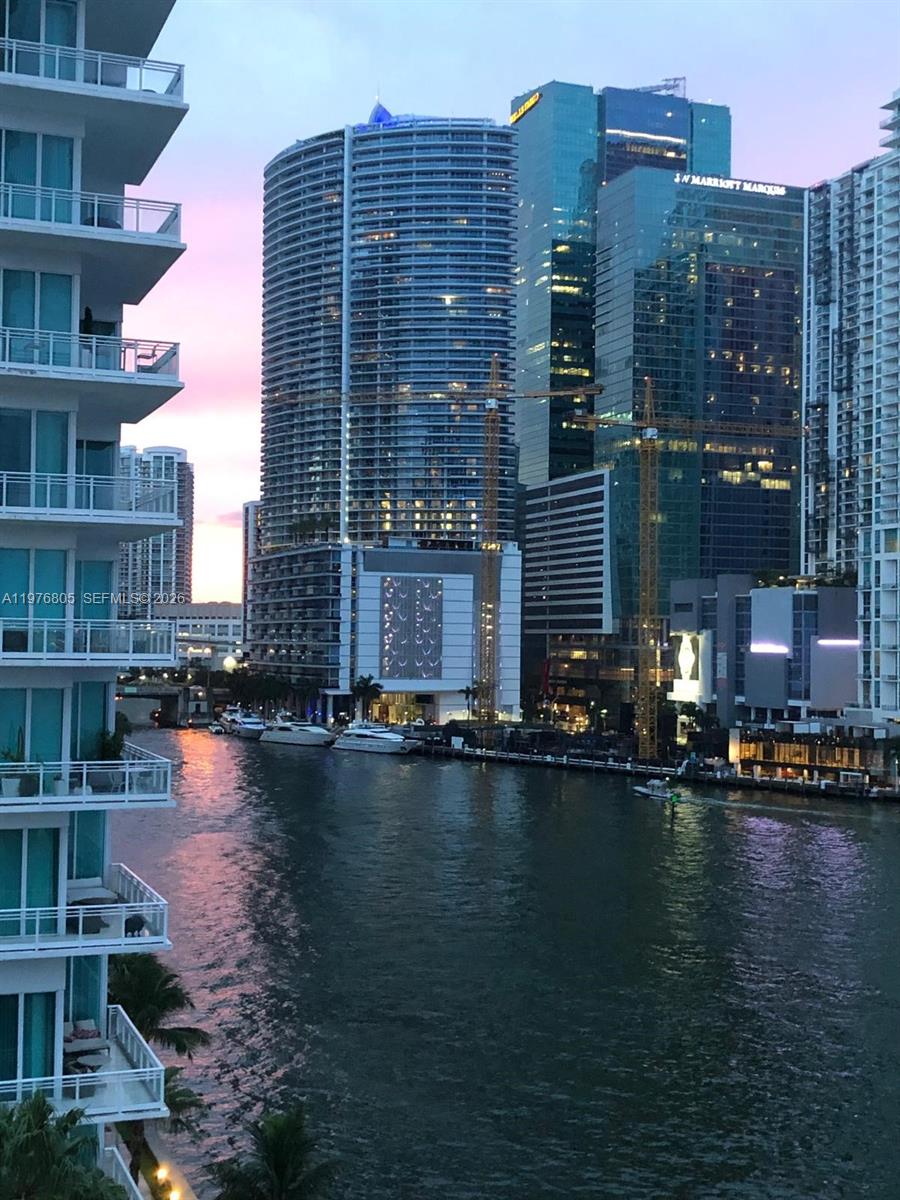 888 Brickell Key Dr #804, Miami FL 33131