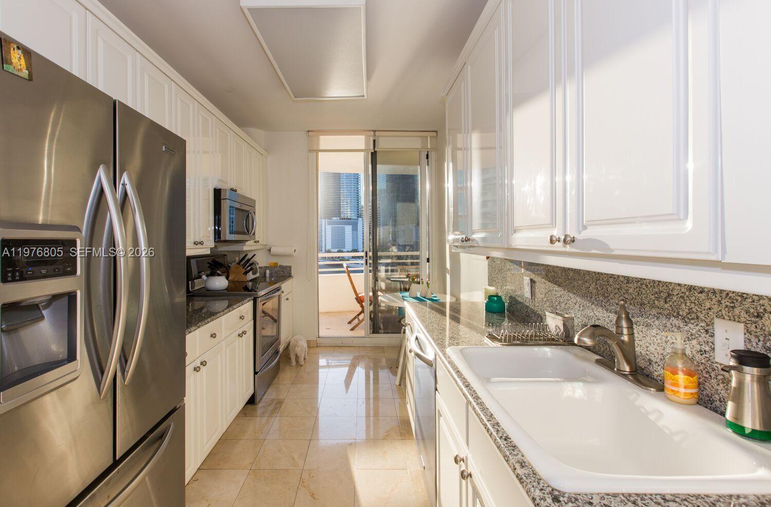888 Brickell Key Dr #804, Miami FL 33131