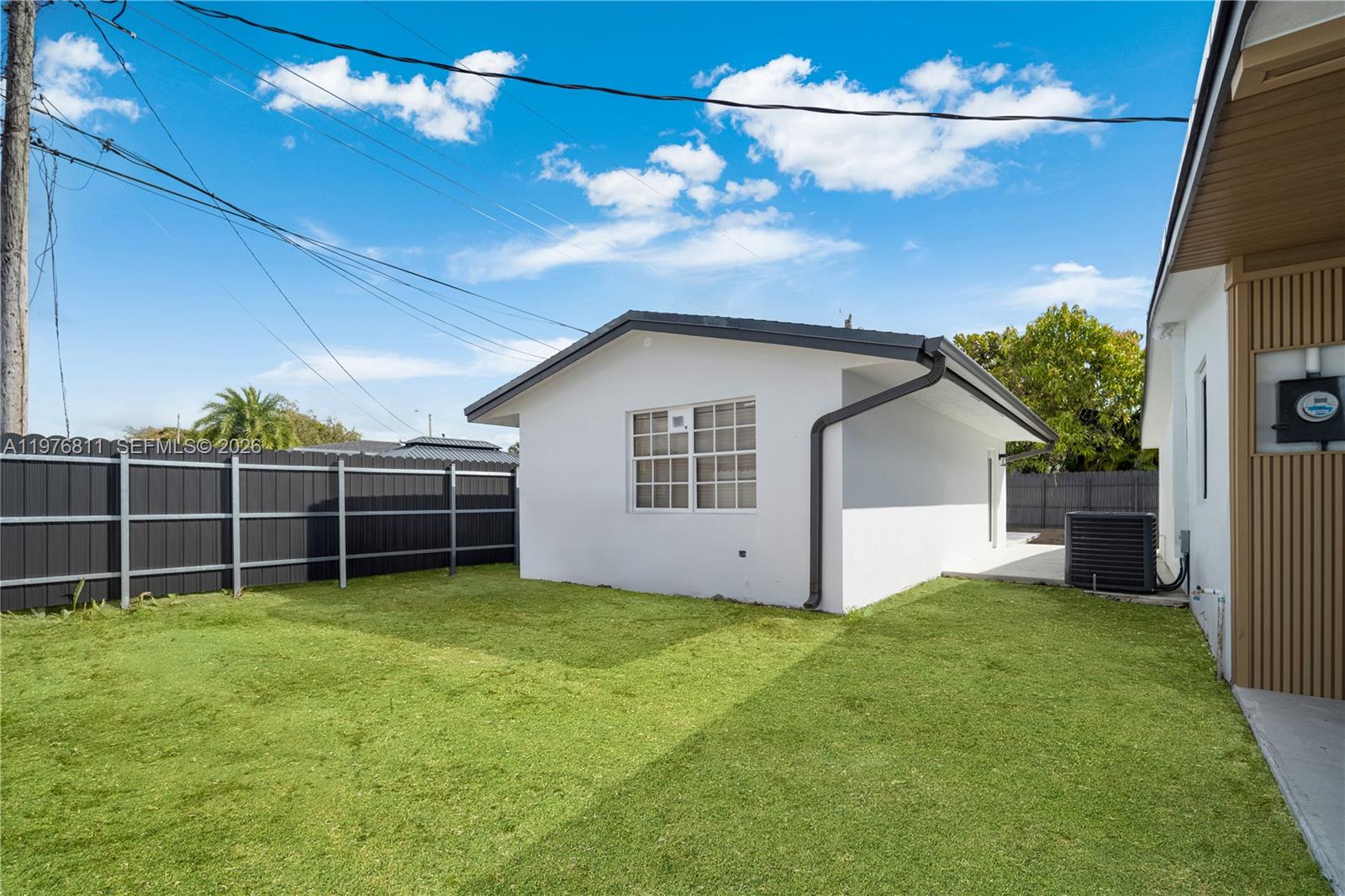 11351 SW 52nd Ter, Miami FL 33165