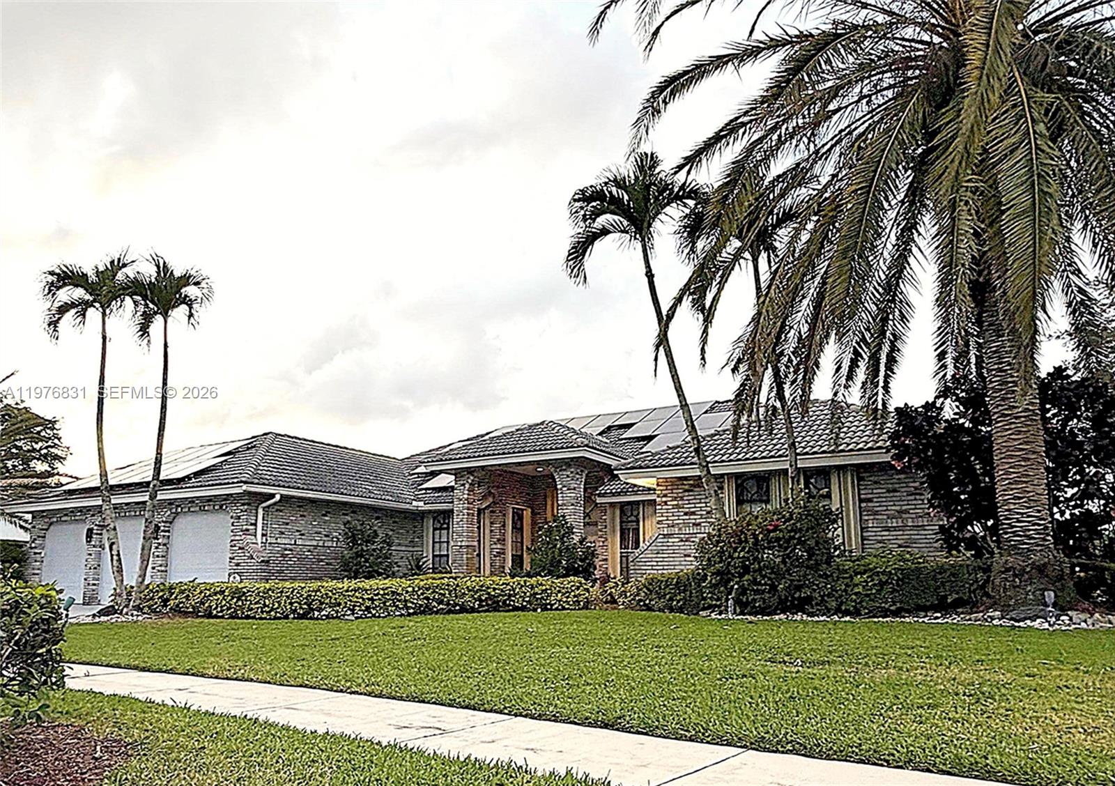 10310 Camelback Ln, Boca Raton FL 33498