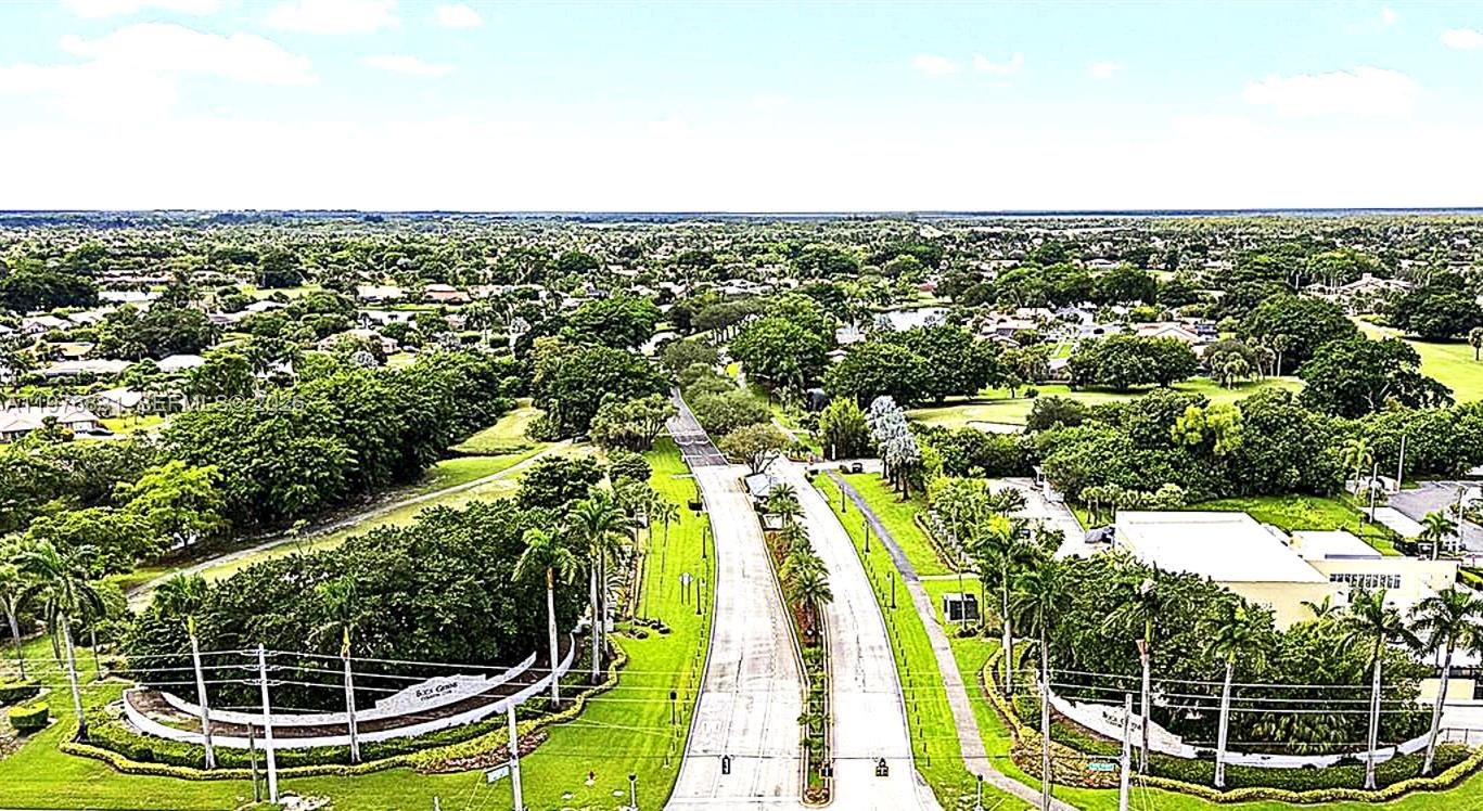 10310 Camelback Ln, Boca Raton FL 33498