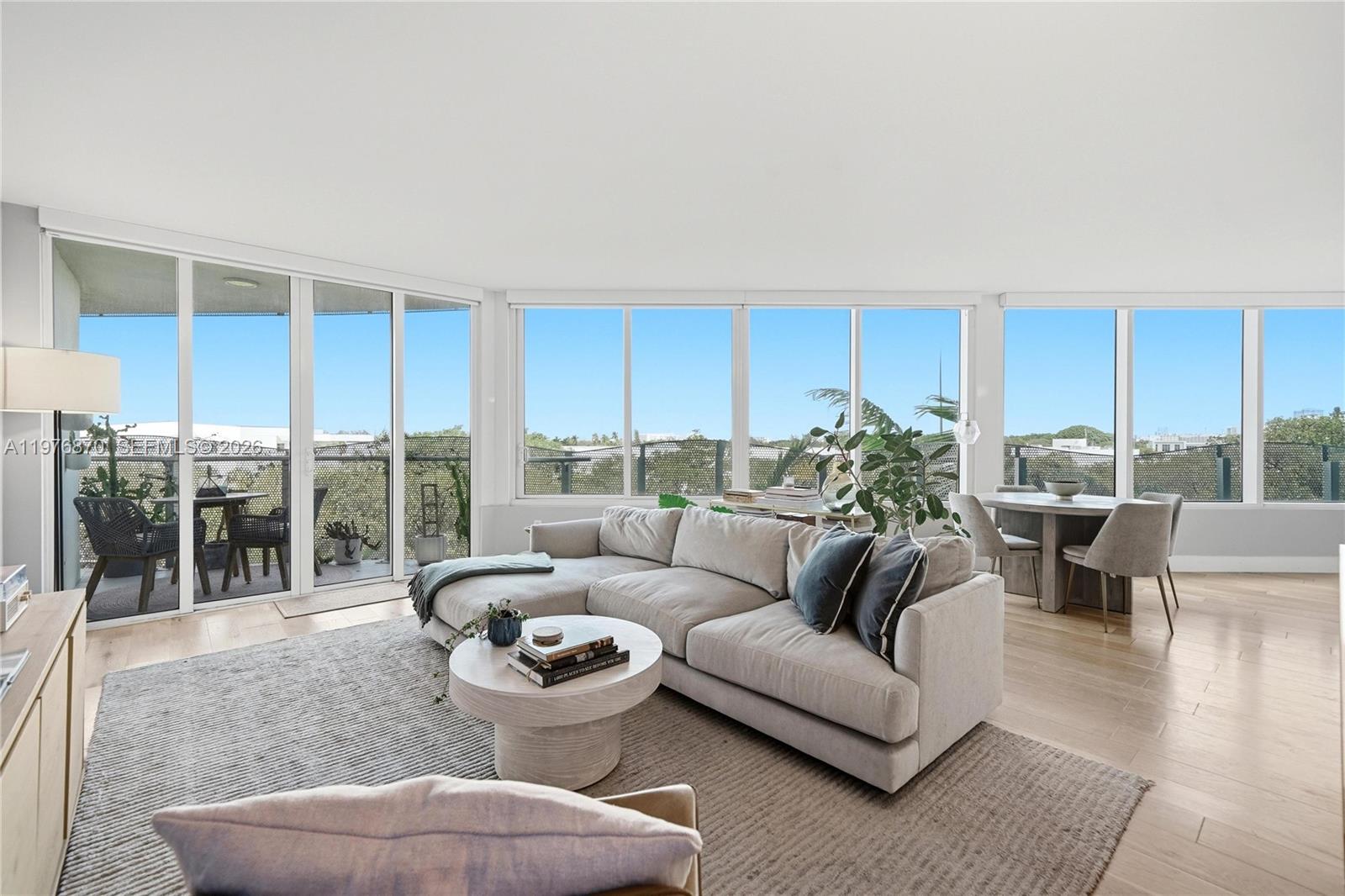 2155 Washington Ct #507, Miami Beach FL 33139