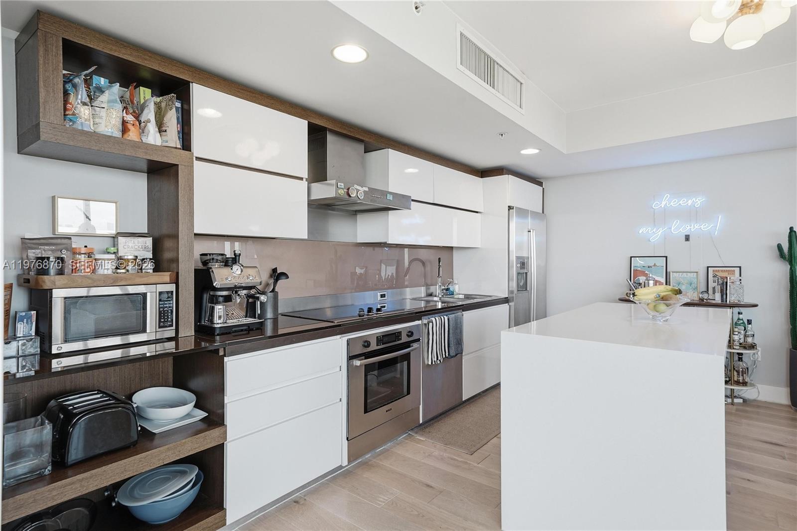 2155 Washington Ct #507, Miami Beach FL 33139