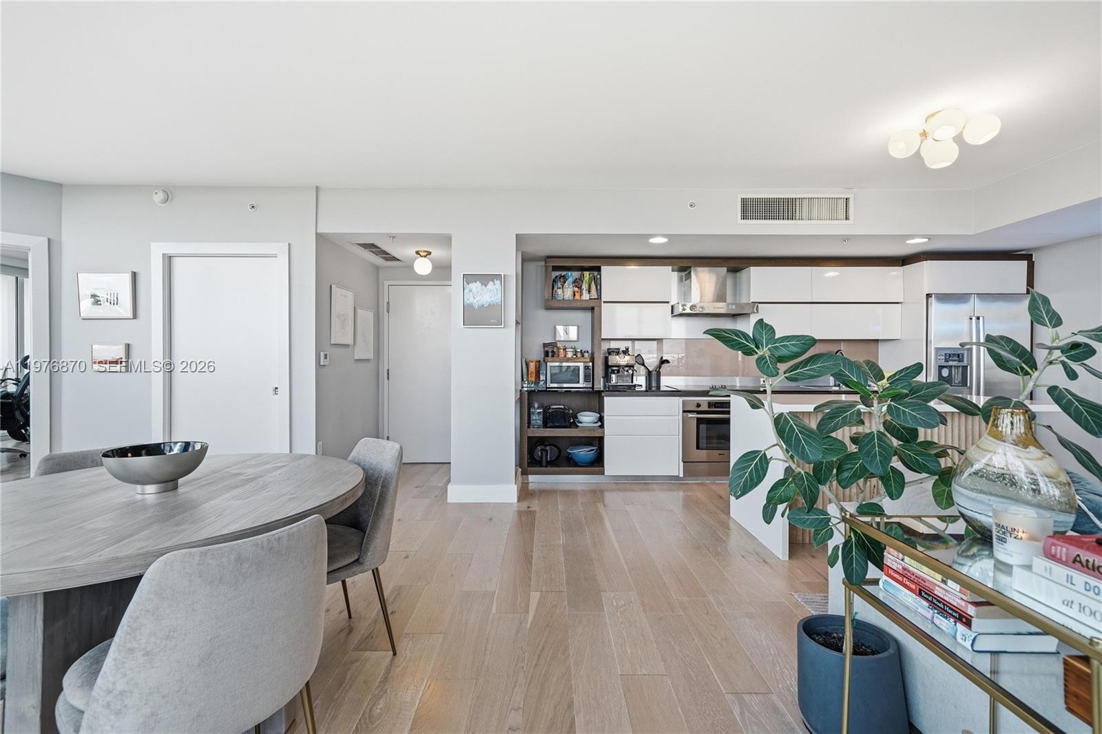 2155 Washington Ct #507, Miami Beach FL 33139