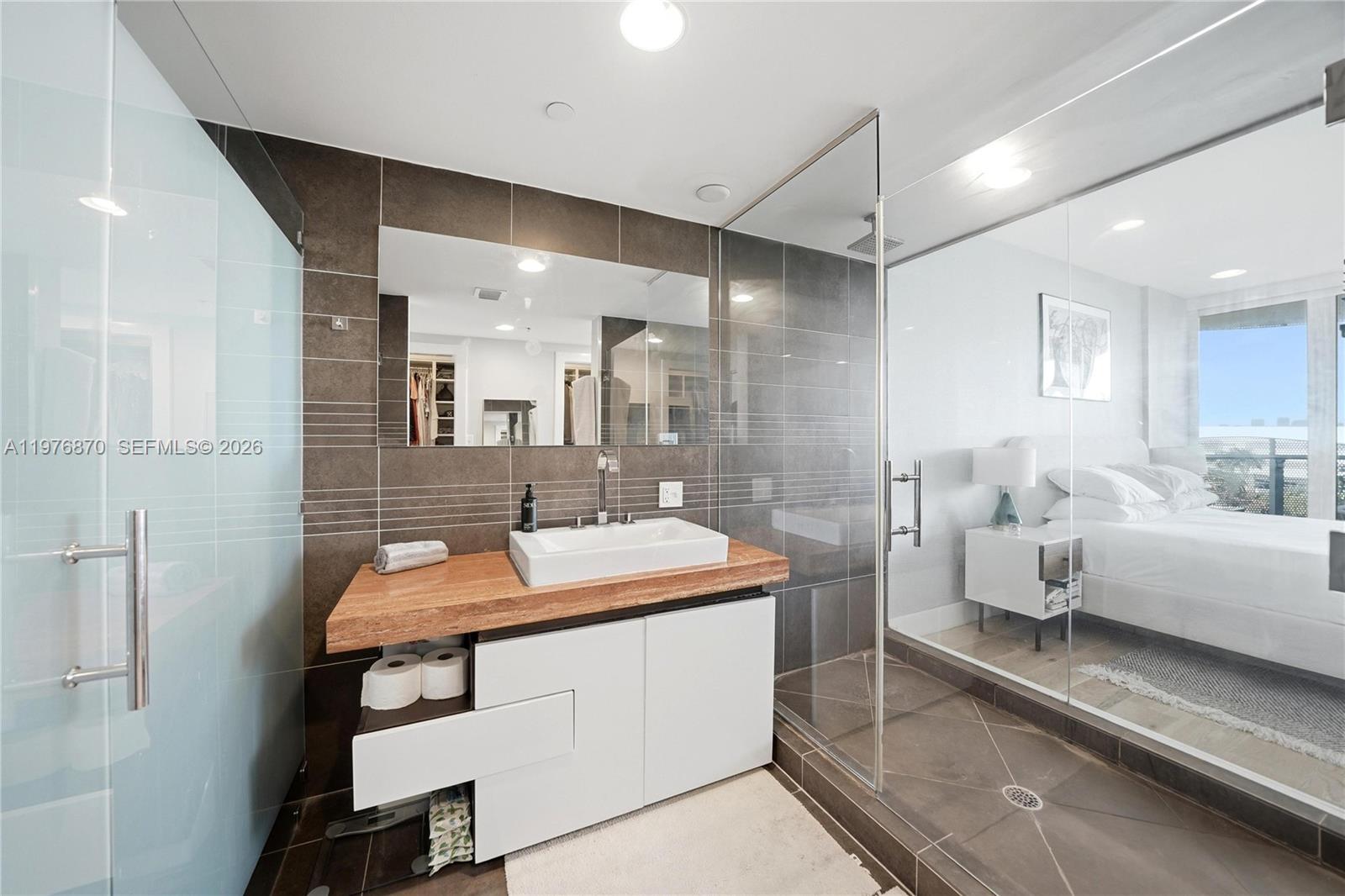 2155 Washington Ct #507, Miami Beach FL 33139