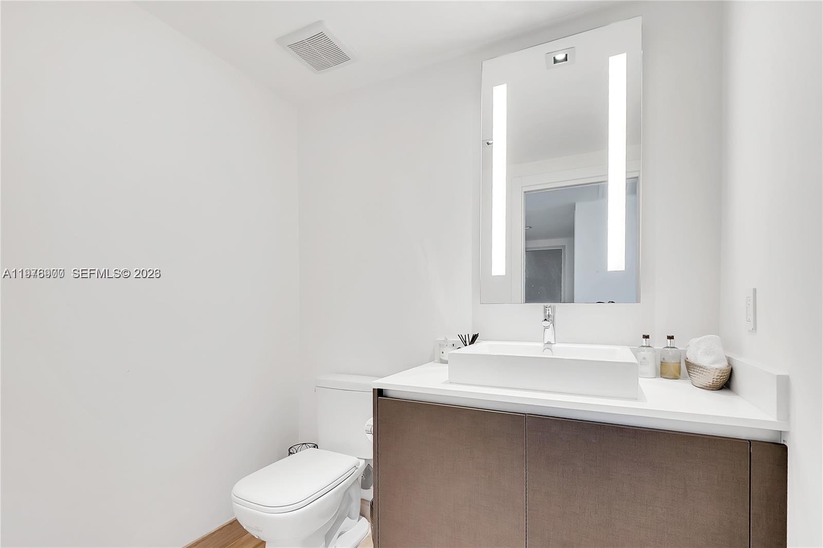 1451 Brickell Ave #904, Miami FL 33131