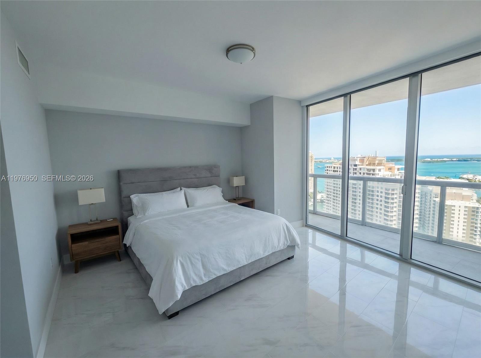 475 Brickell Ave #3407, Miami FL 33131