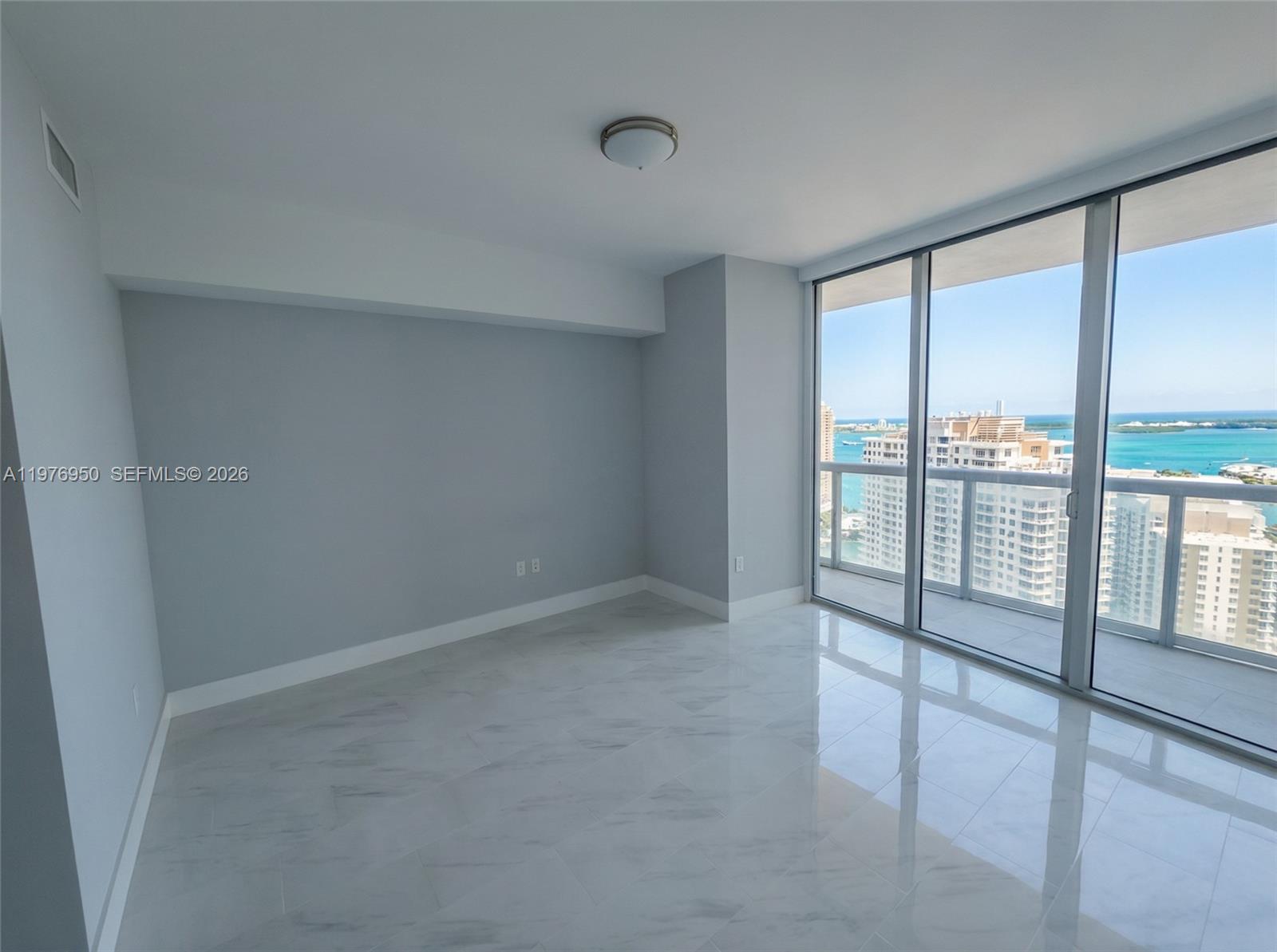 475 Brickell Ave #3407, Miami FL 33131