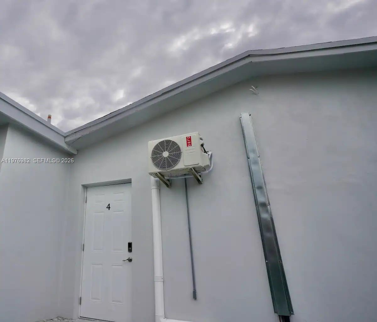 1647 NW 29th Ave, Miami FL 33125