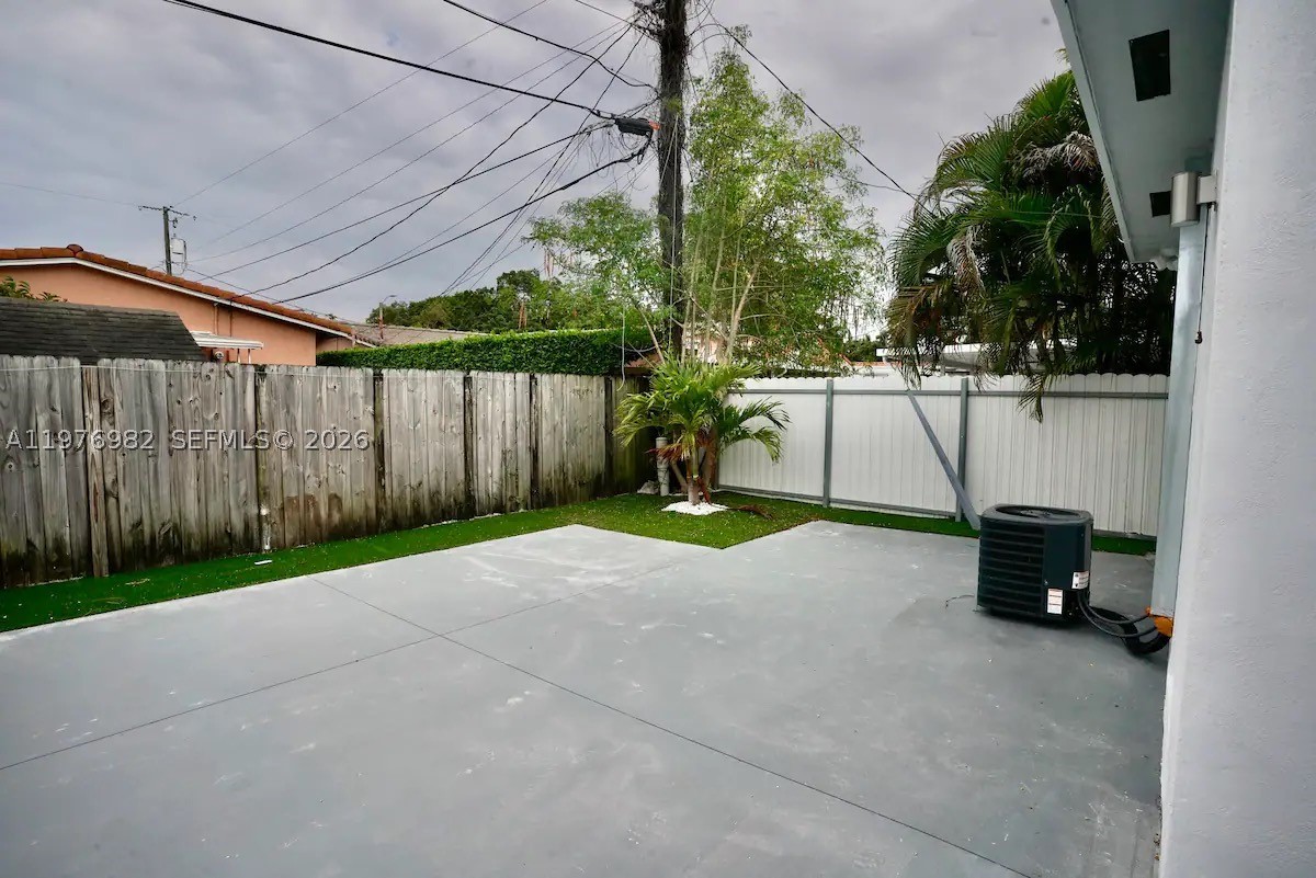 1647 NW 29th Ave, Miami FL 33125