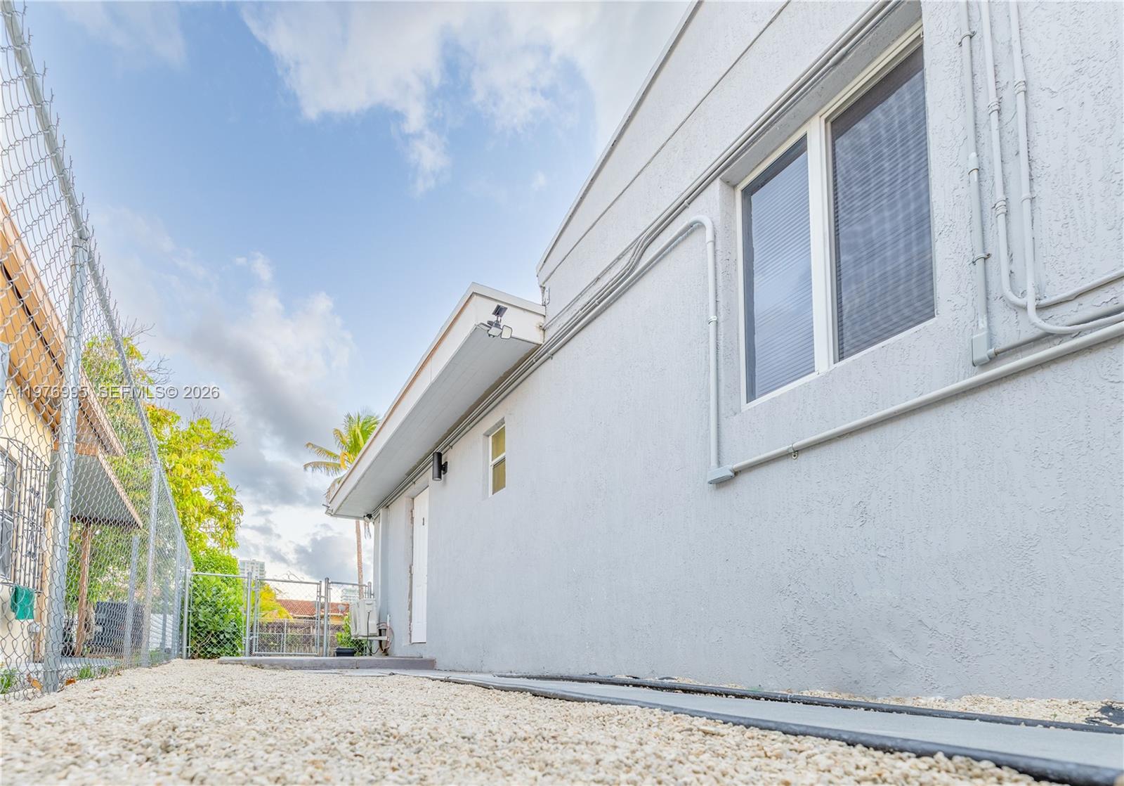 1836 NW 16th Ter, Miami FL 33125