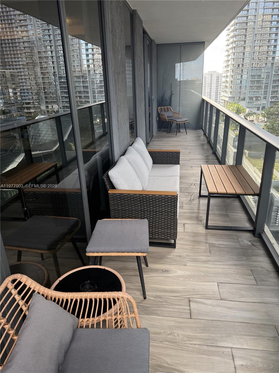 801 S Miami Ave #1705, Miami FL 33131