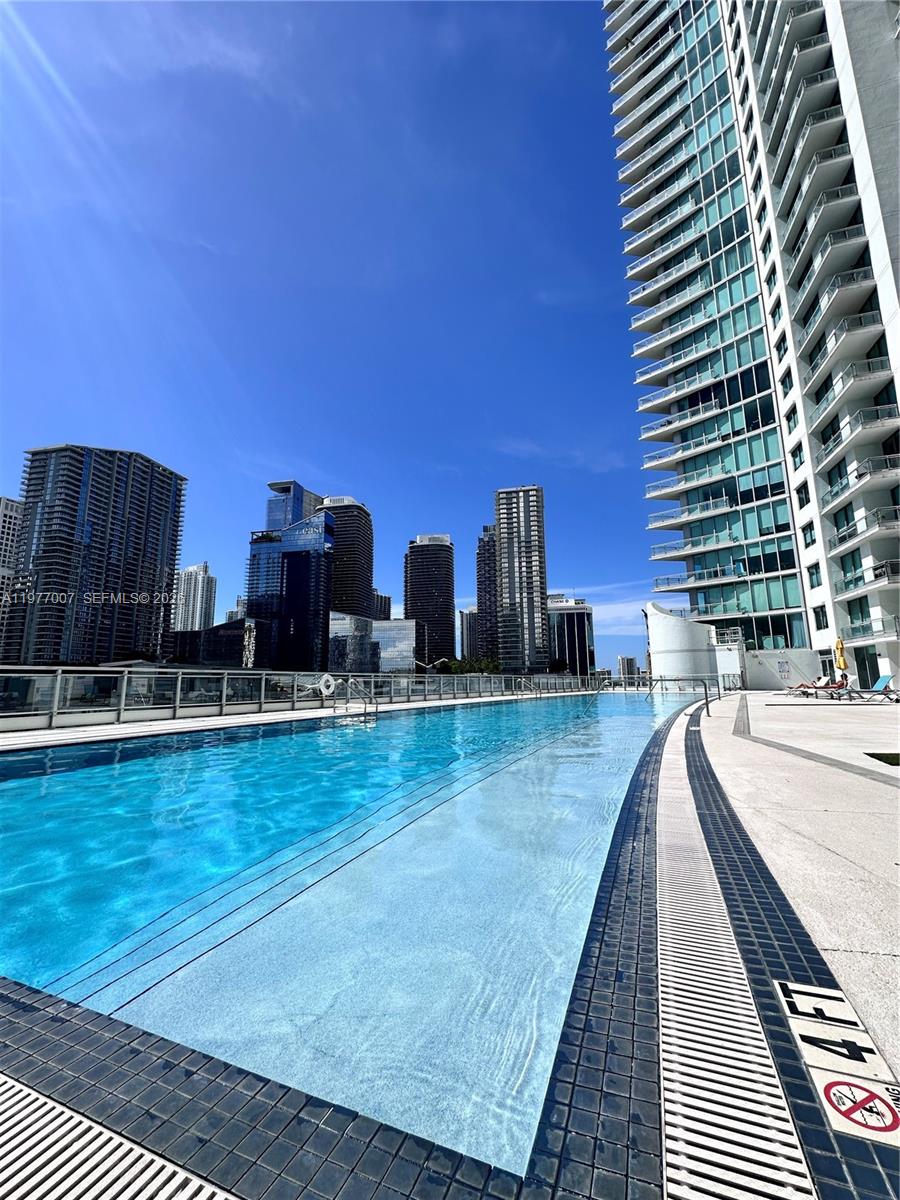 92 SW 3rd St #3105, Miami FL 33130