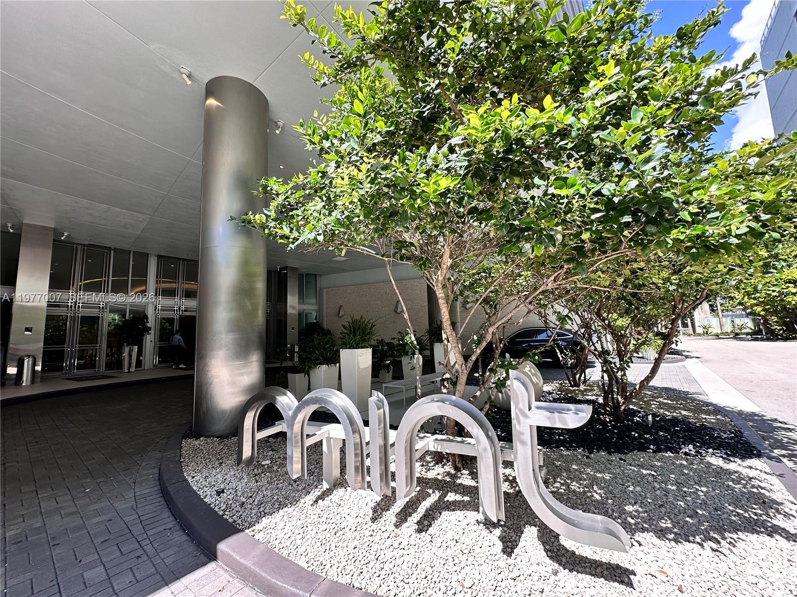 92 SW 3rd St #3105, Miami FL 33130