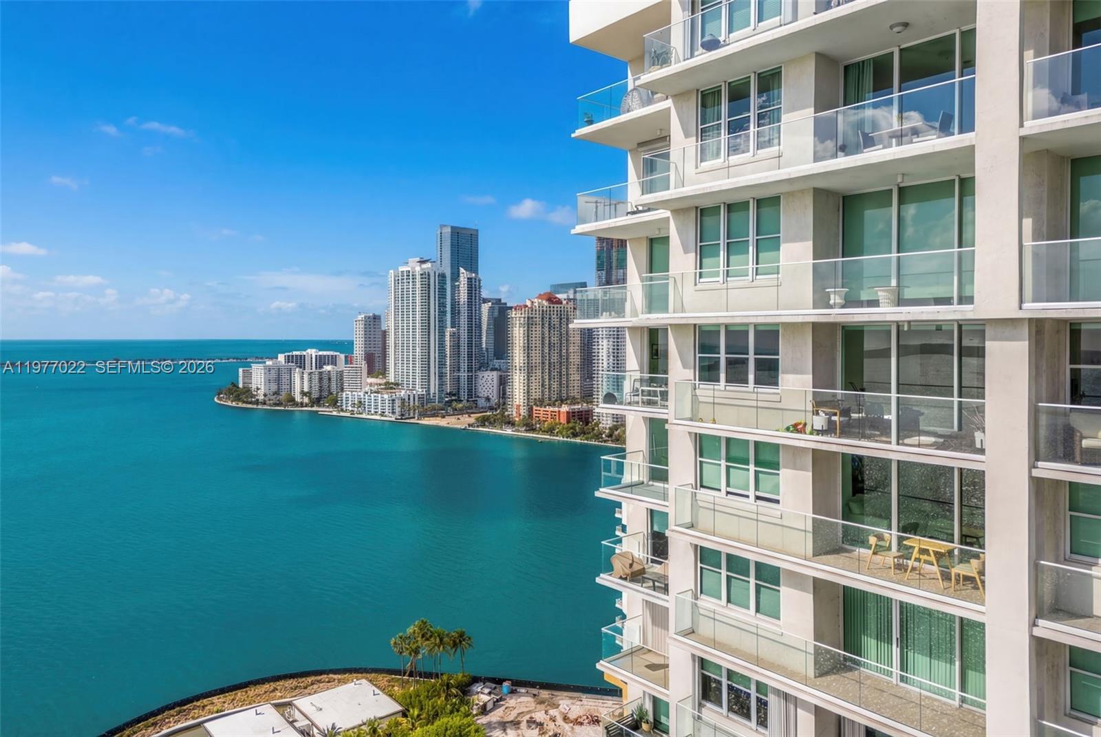 800 Claughton Island Dr #2804, Miami FL 33131