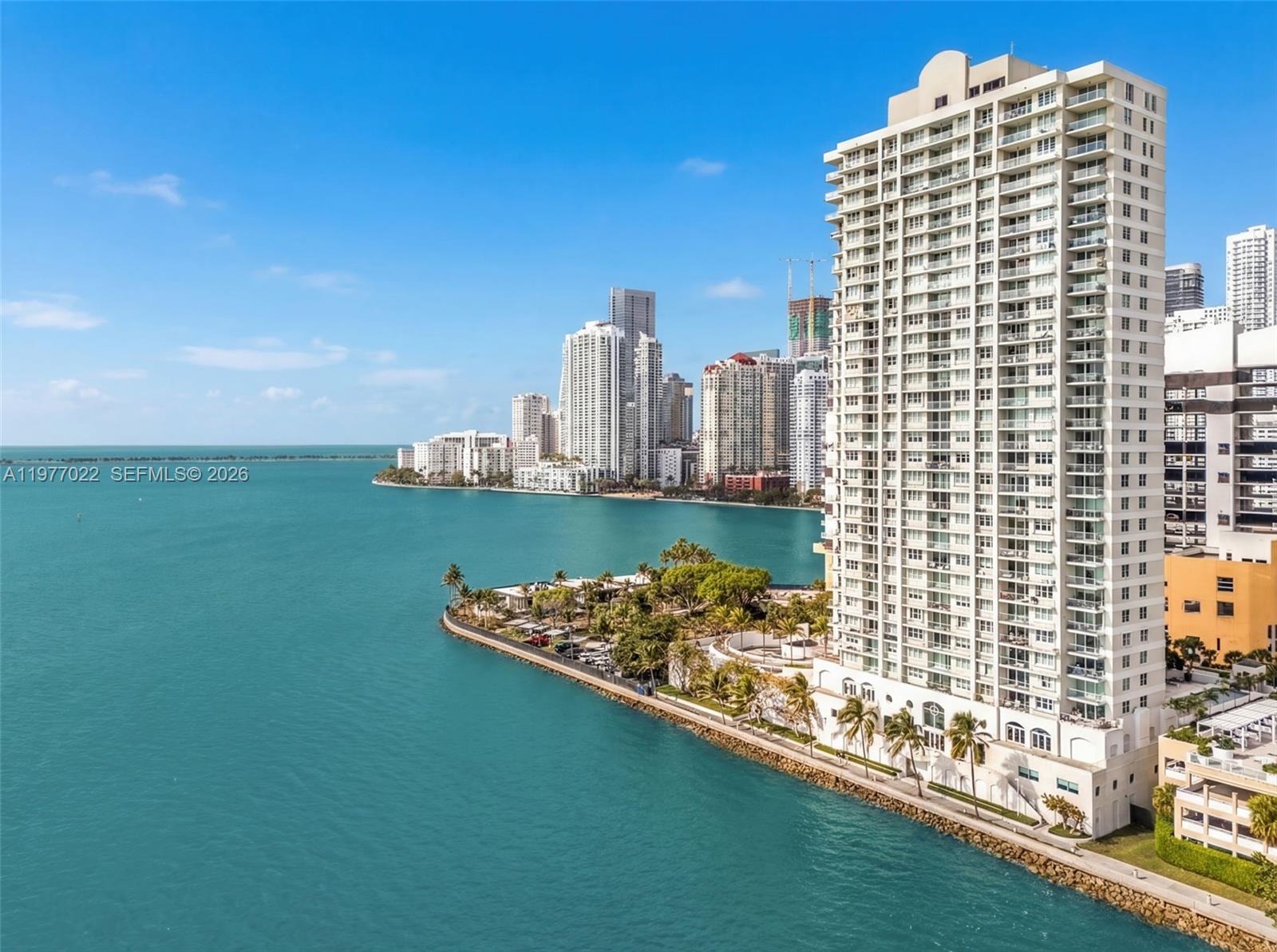 800 Claughton Island Dr #2804, Miami FL 33131