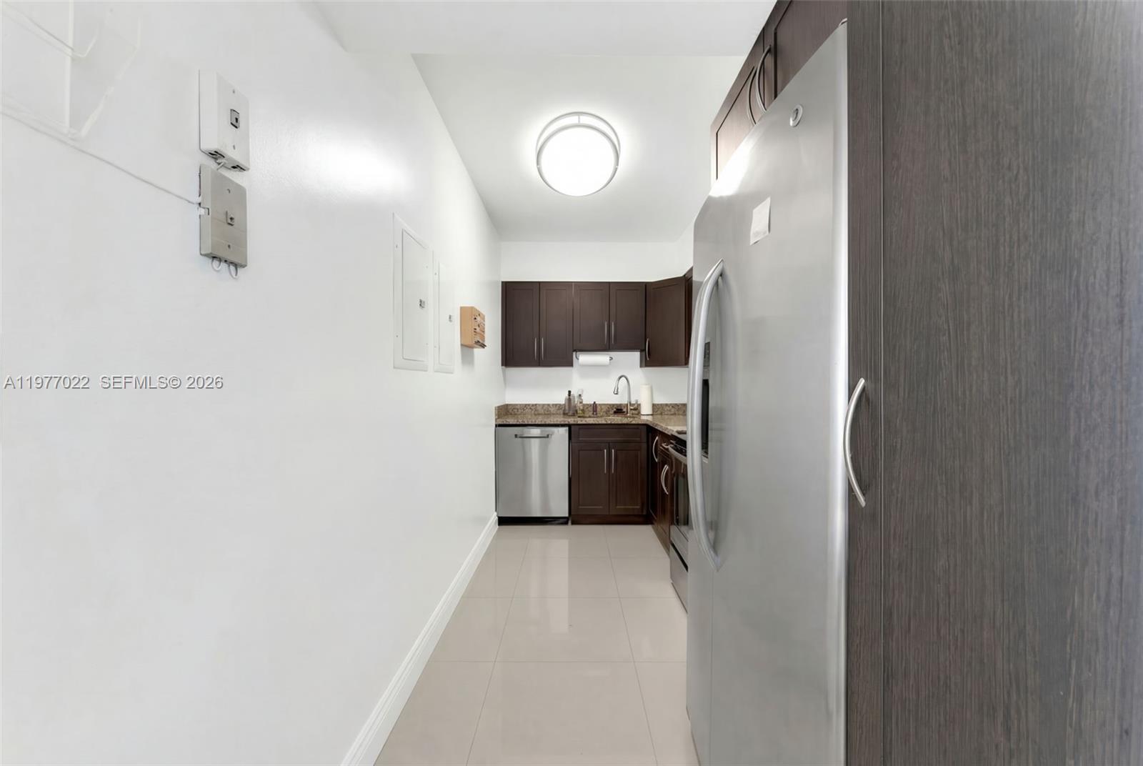 800 Claughton Island Dr #2804, Miami FL 33131
